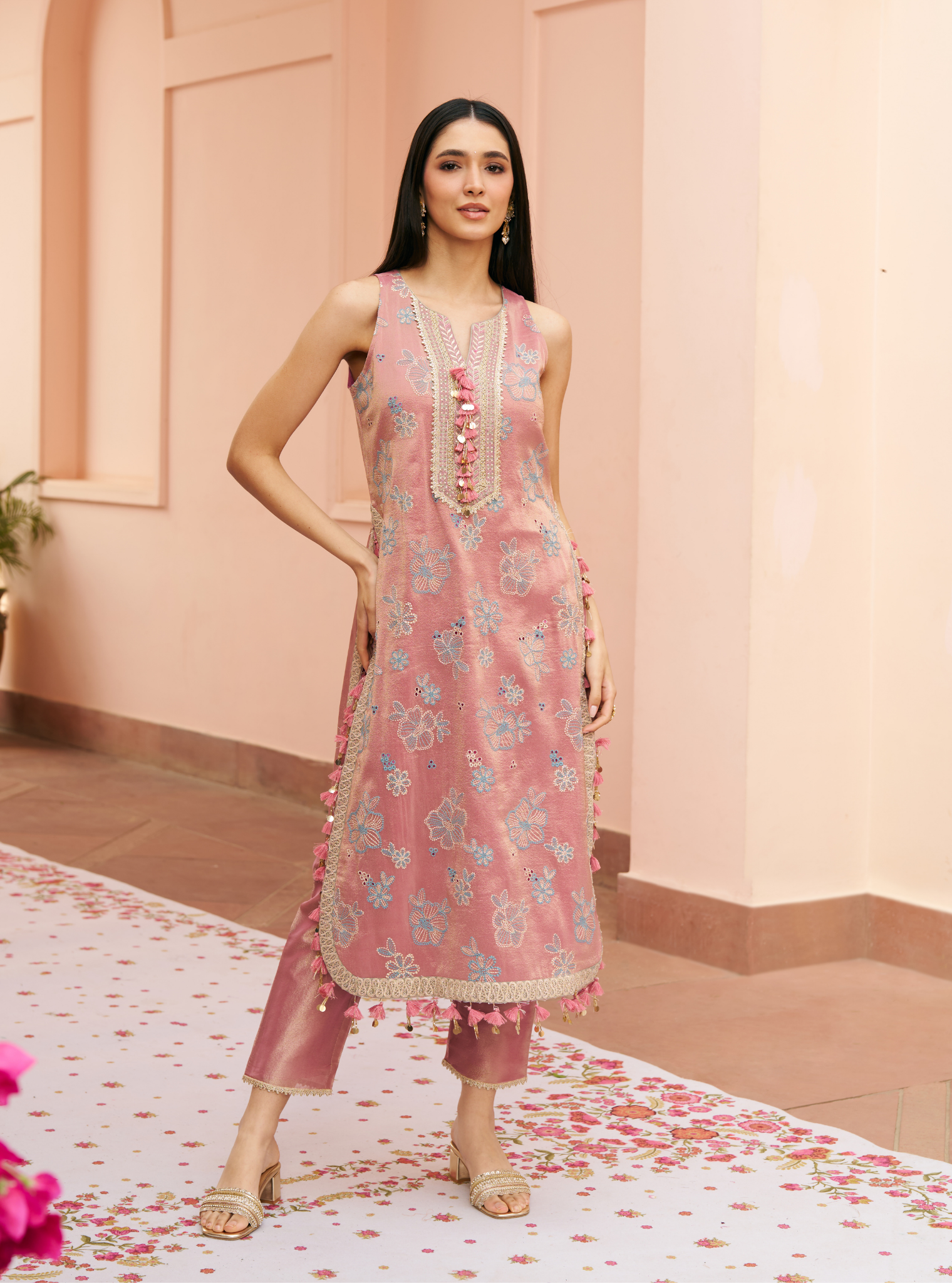 Gulkar Tissue Light Pink Kurta Set