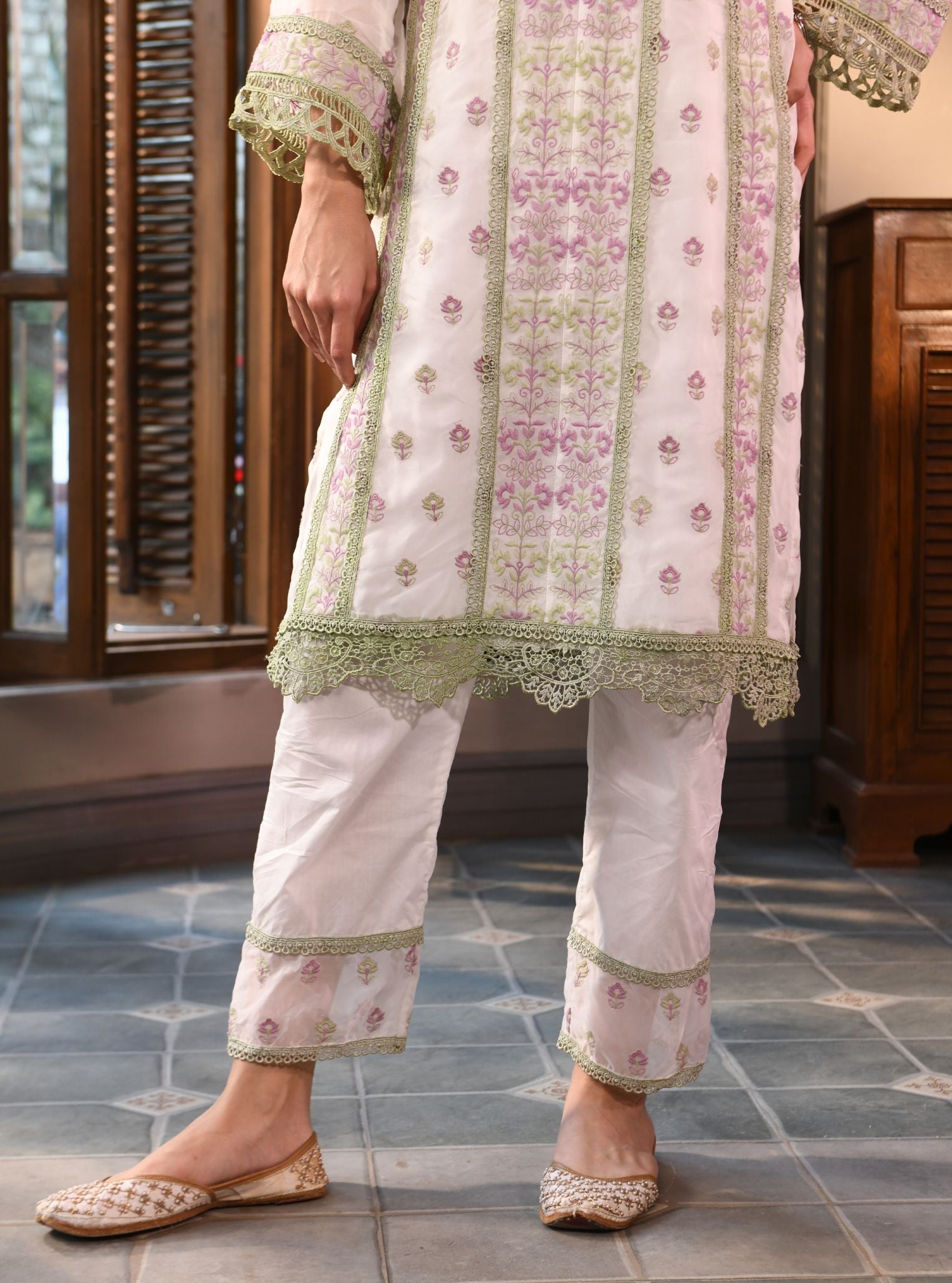 Paniz Organza White Kurta Set