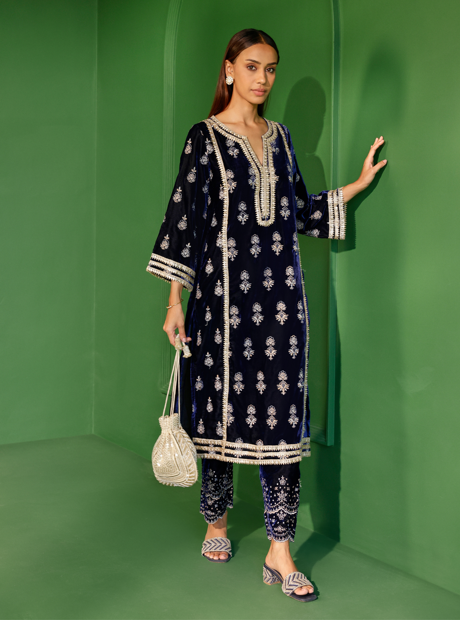 Kumani Velvet Navy Kurta Set