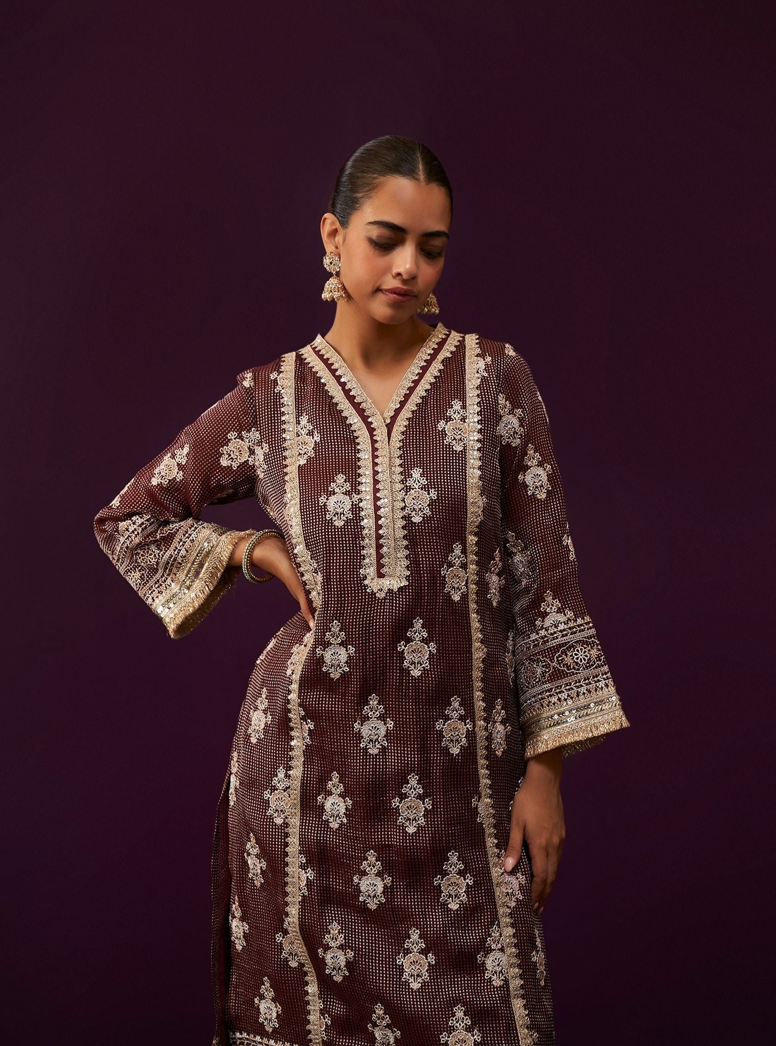 Iyana Banarsi Wine Kurta Set