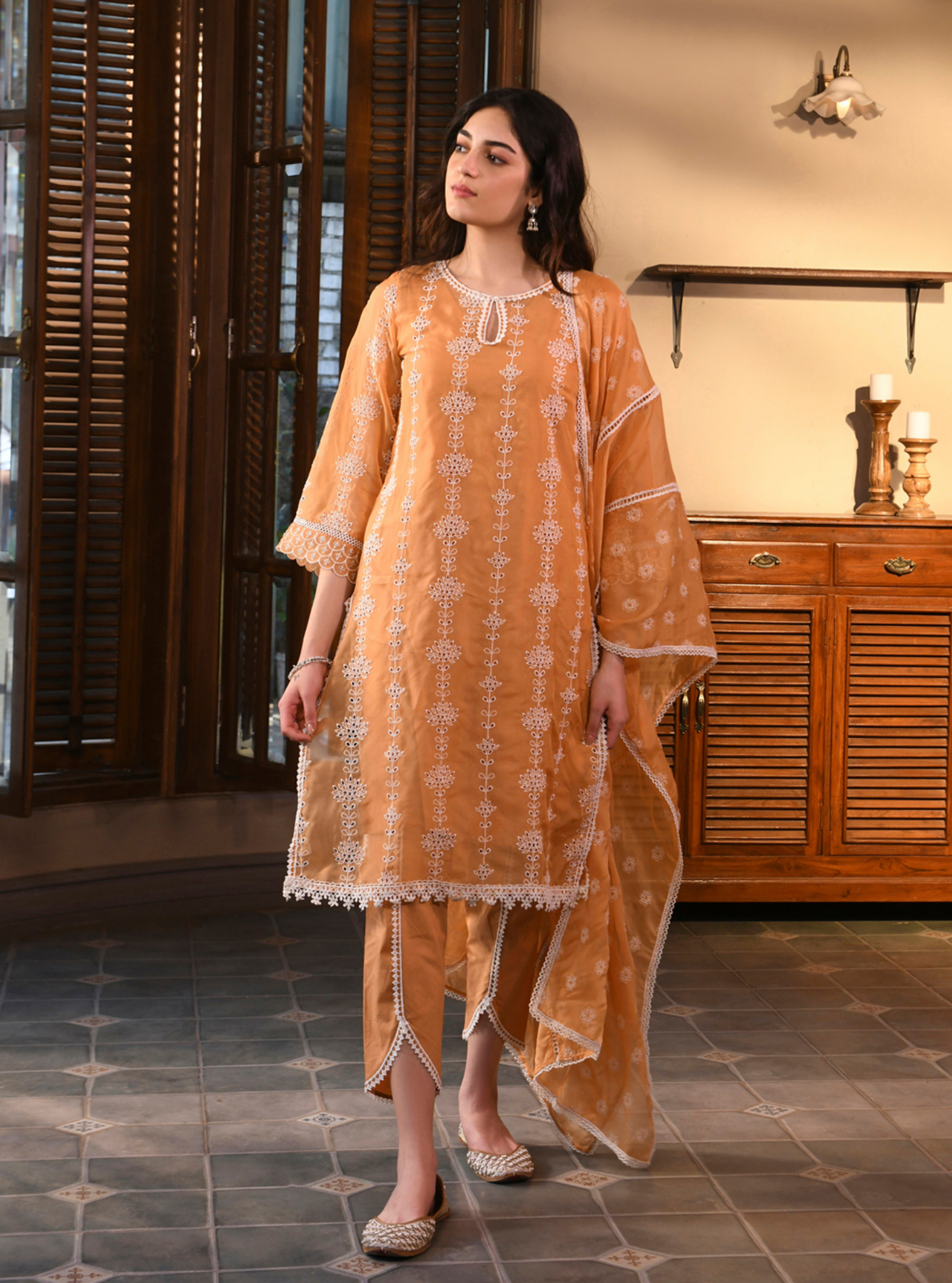 Nisrina Organza Orange Kurta Set