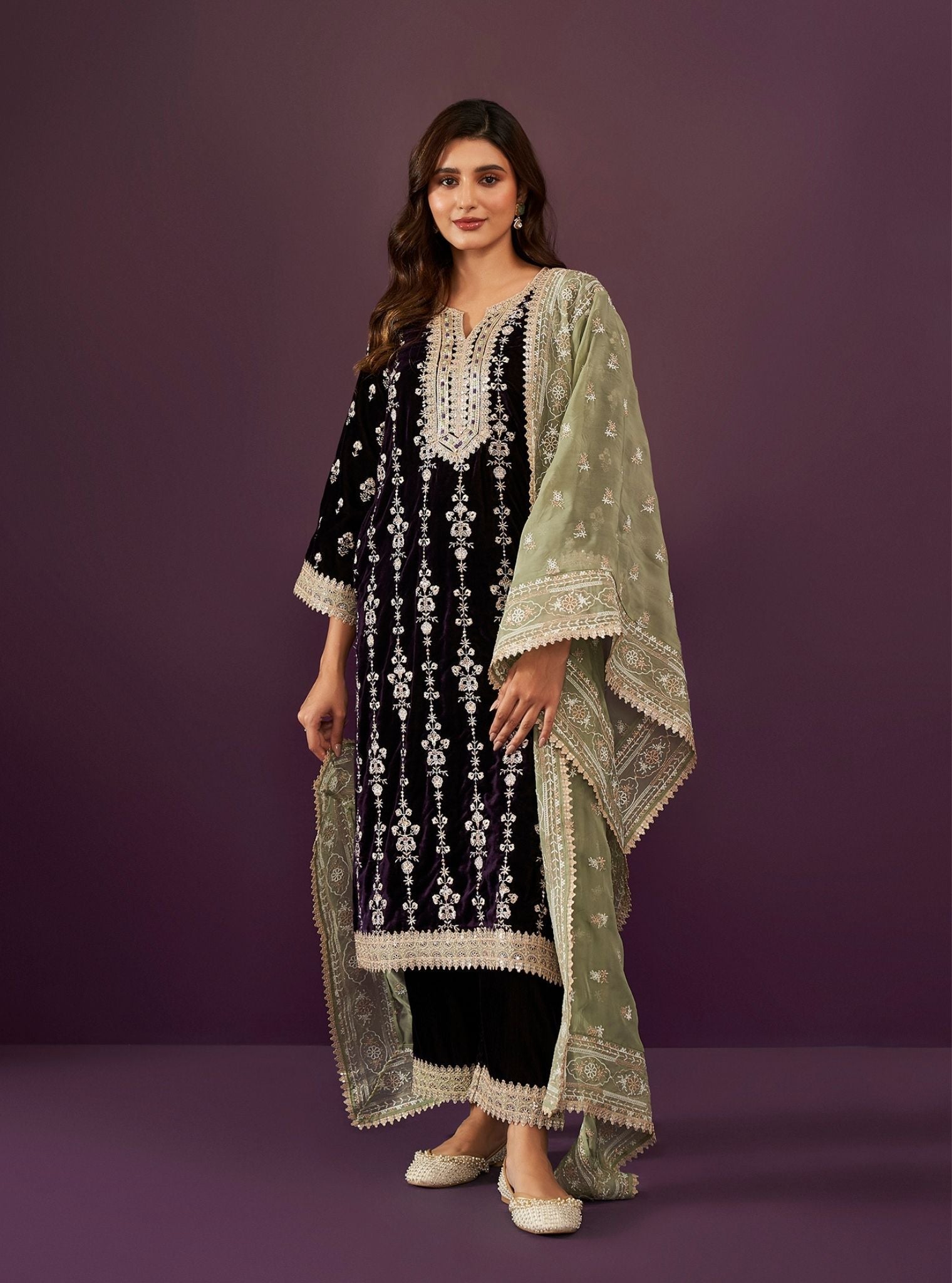 Sade Velvet Purple Kurta Set