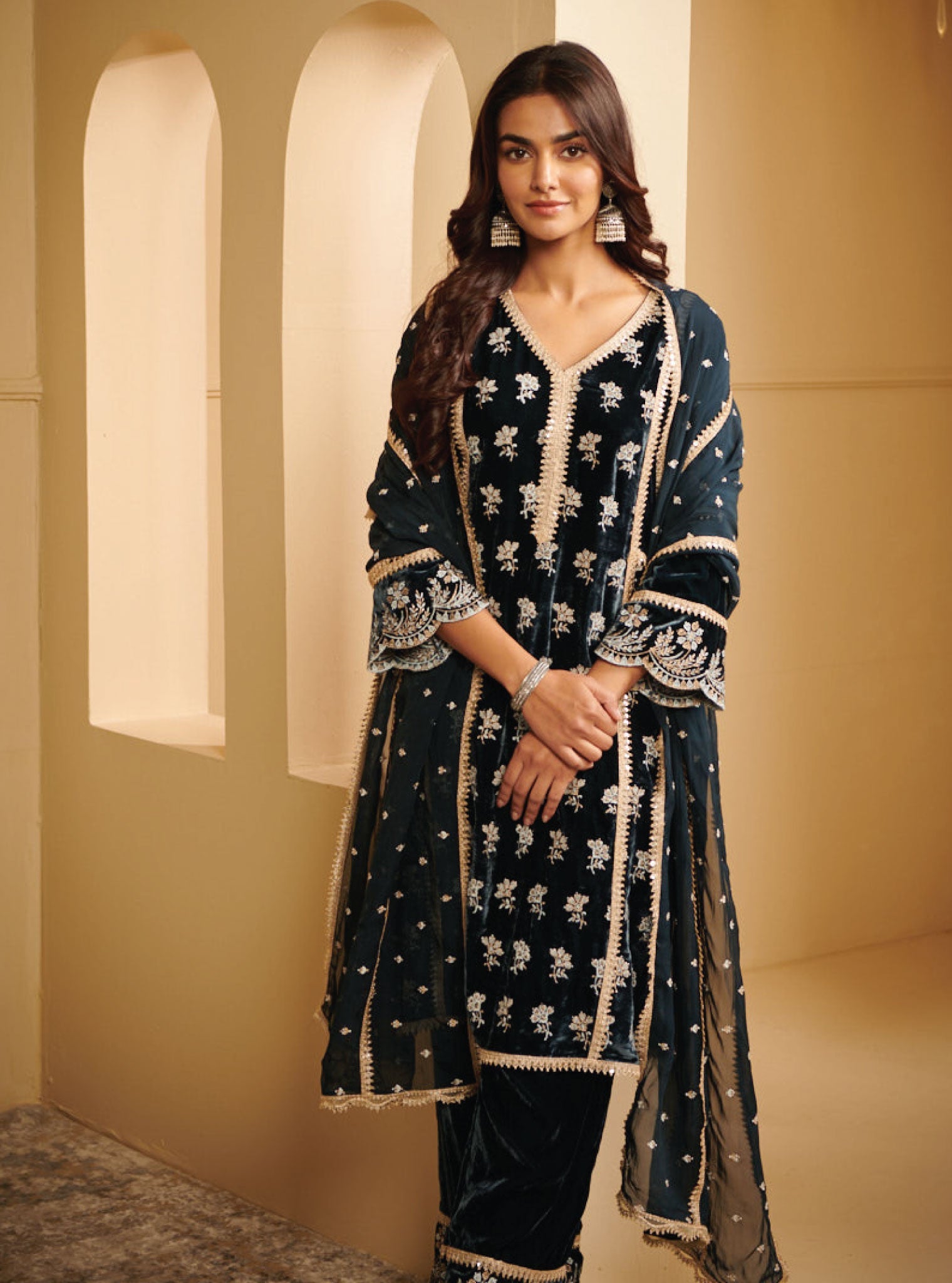 Naia Velvet Navy Kurta Set