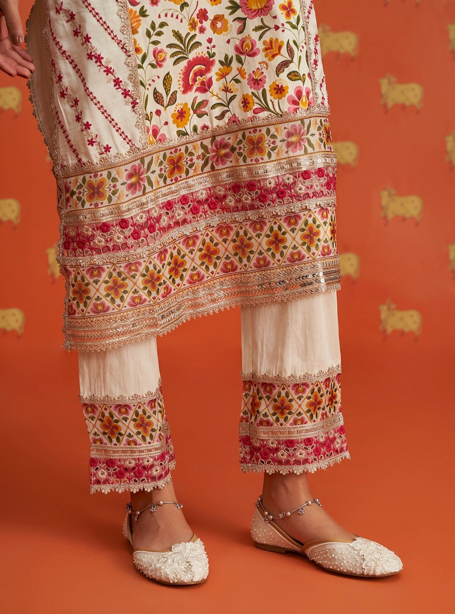 Rutna Pima Satin Off White Kurta Set