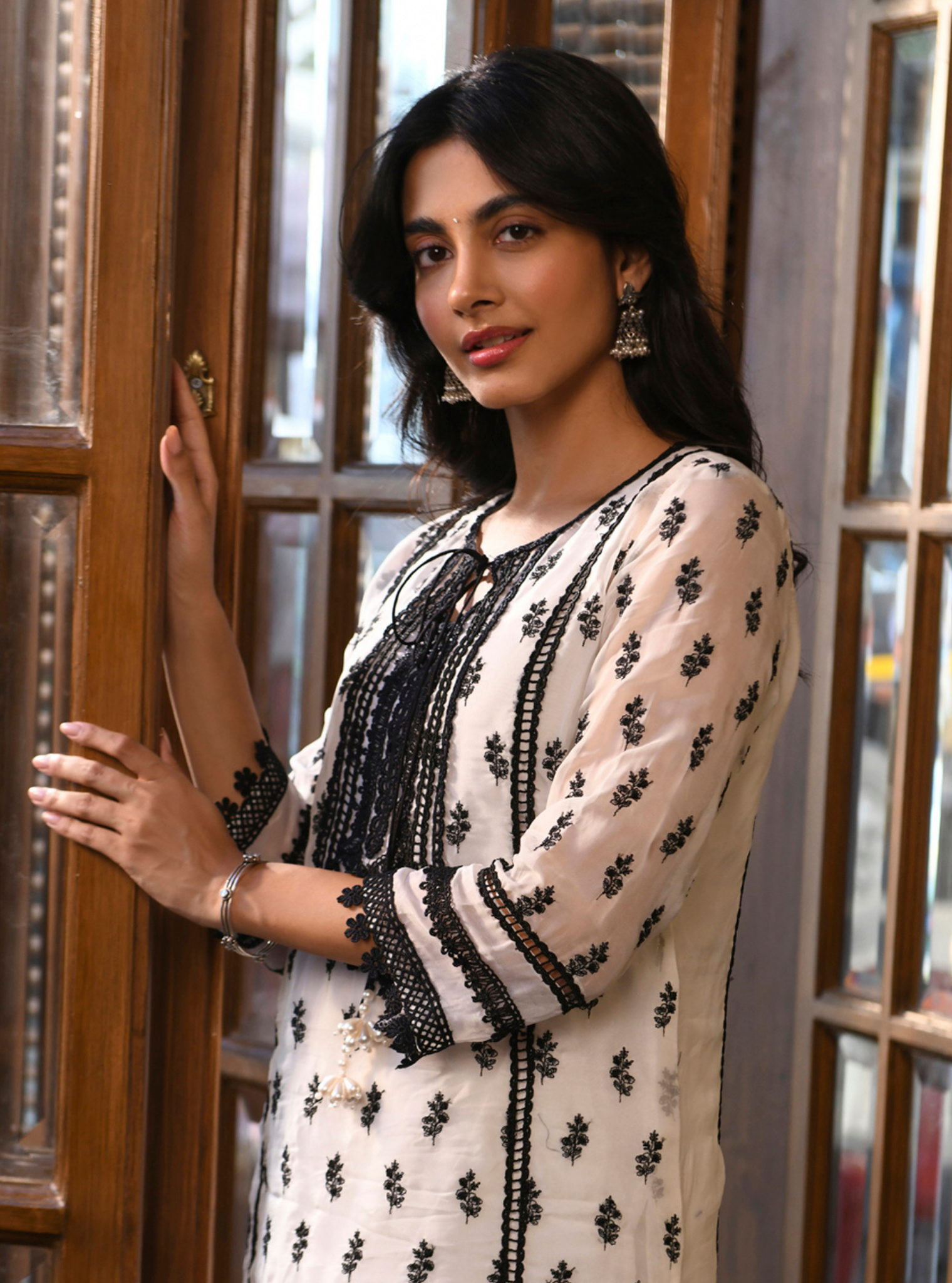 Sanaz Organza White Kurta Set