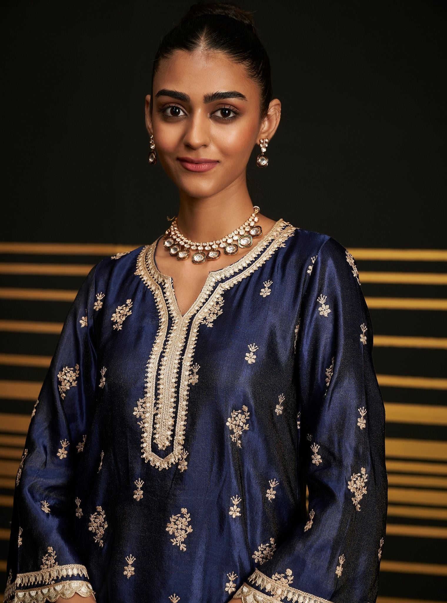 Vaari Tissue Linen Satin Navy Pant