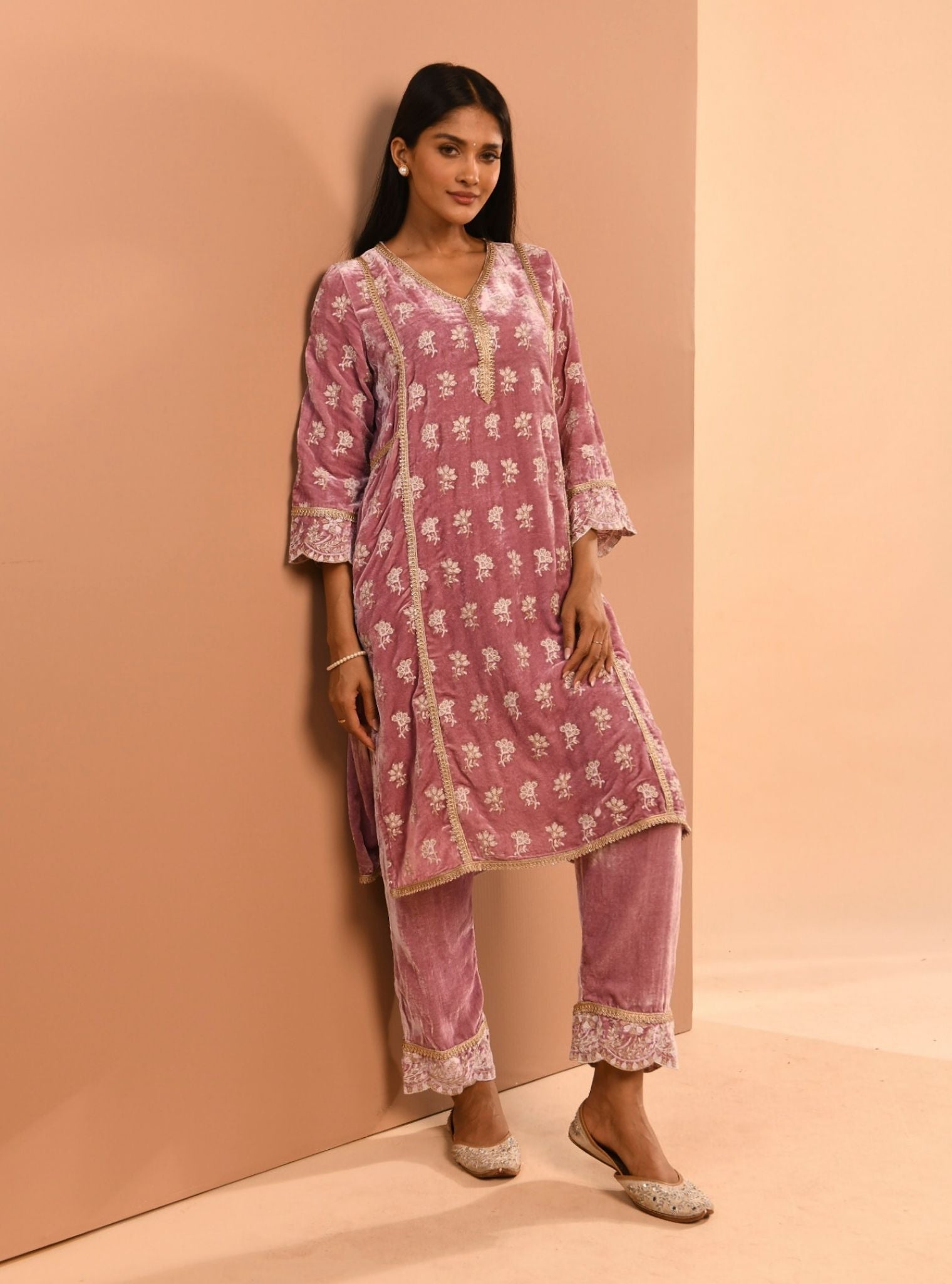 Naia Velvet Lilac Kurta Set