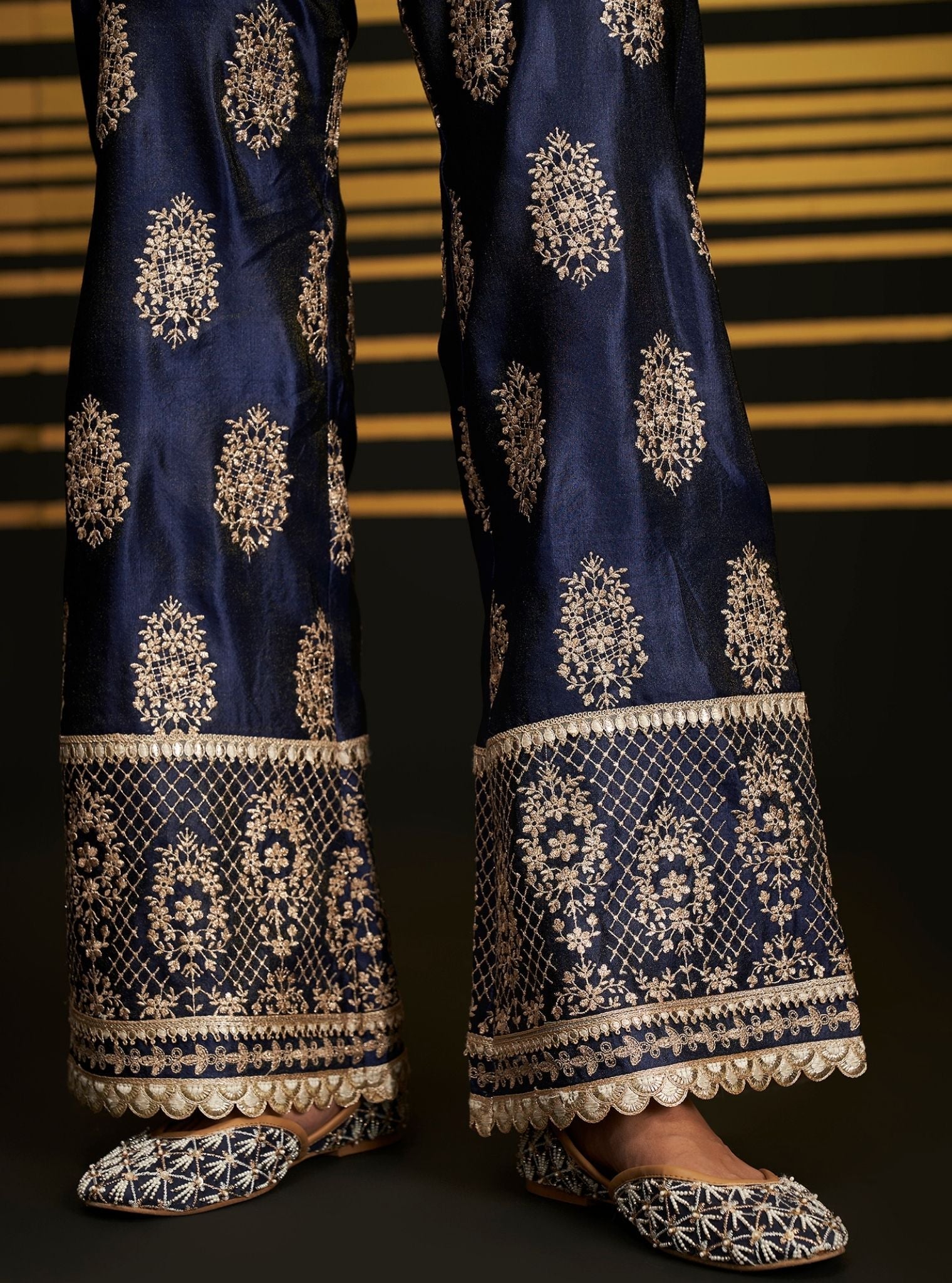 Vaari Tissue Linen Satin Navy Pant