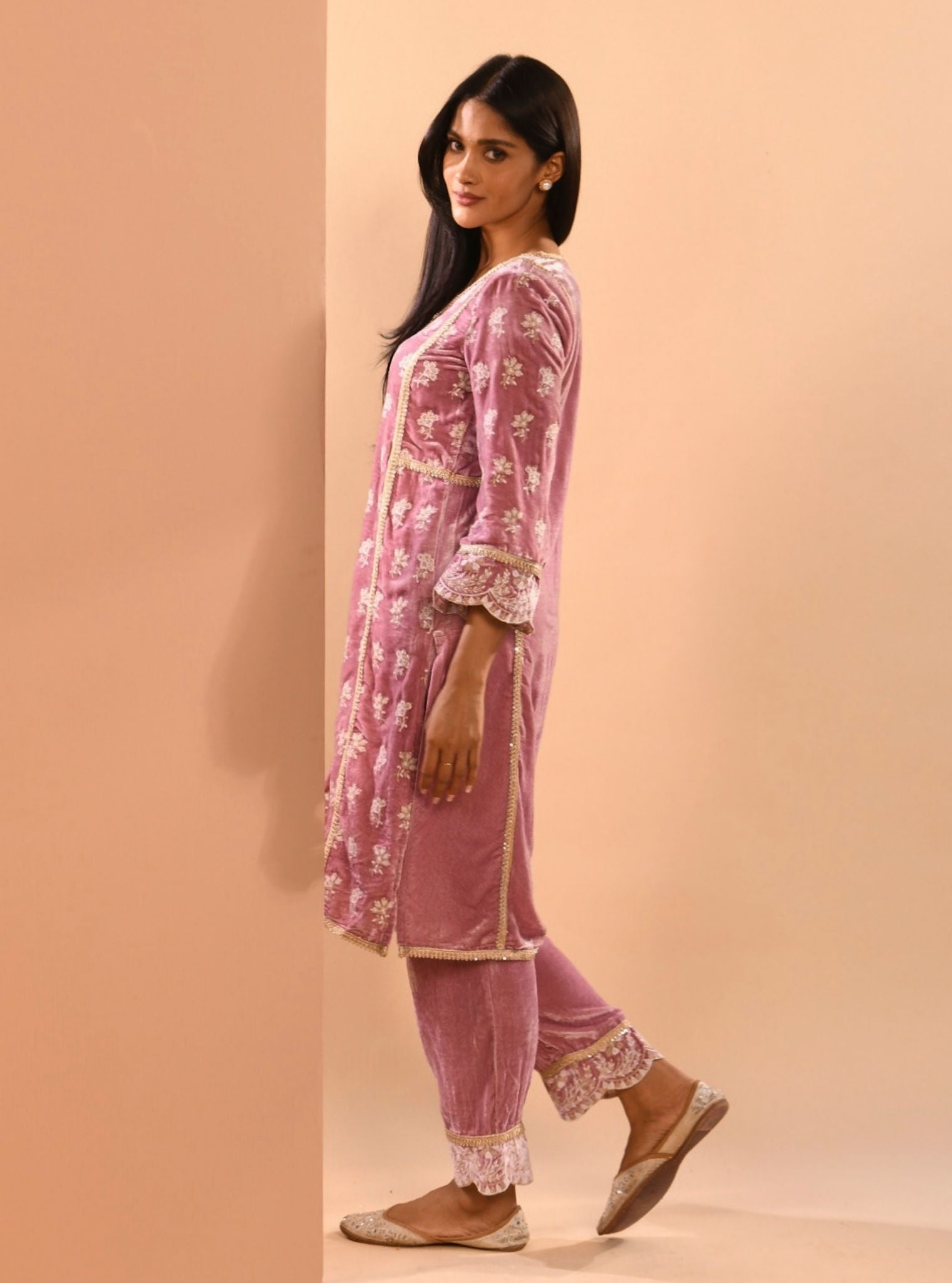 Naia Velvet Lilac Kurta Set