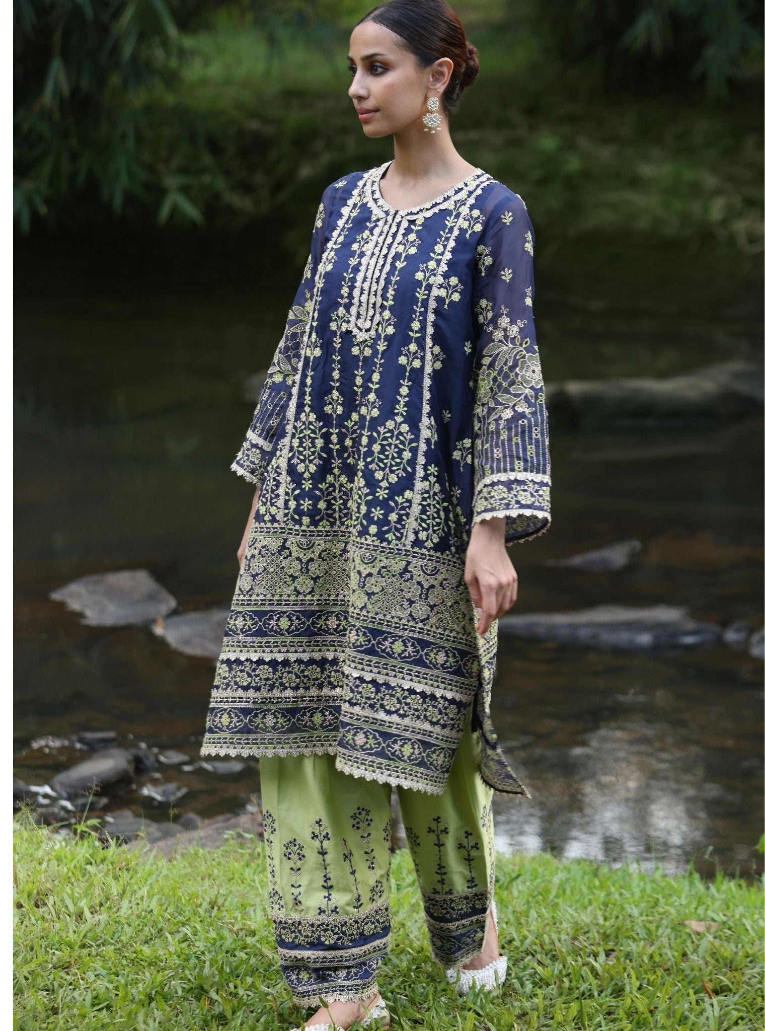 Kali Organza Navy Kurta Set