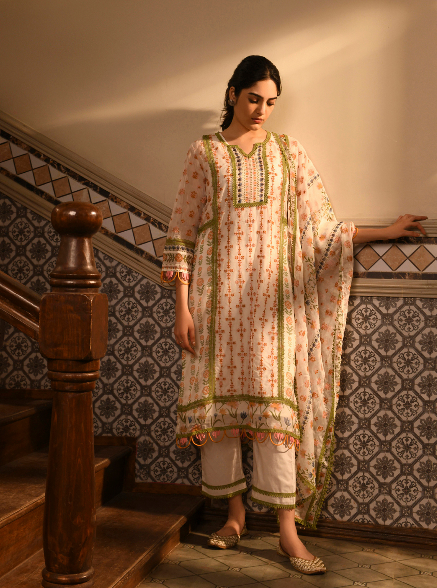Padmini Organza White Kurta Set