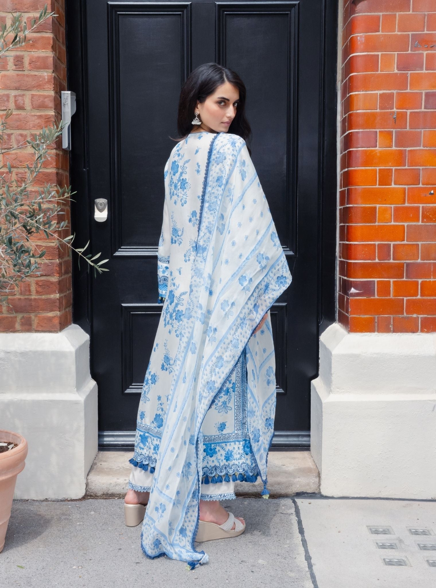 Suvi Lawn Printed Off-White & Blue Kurta Set