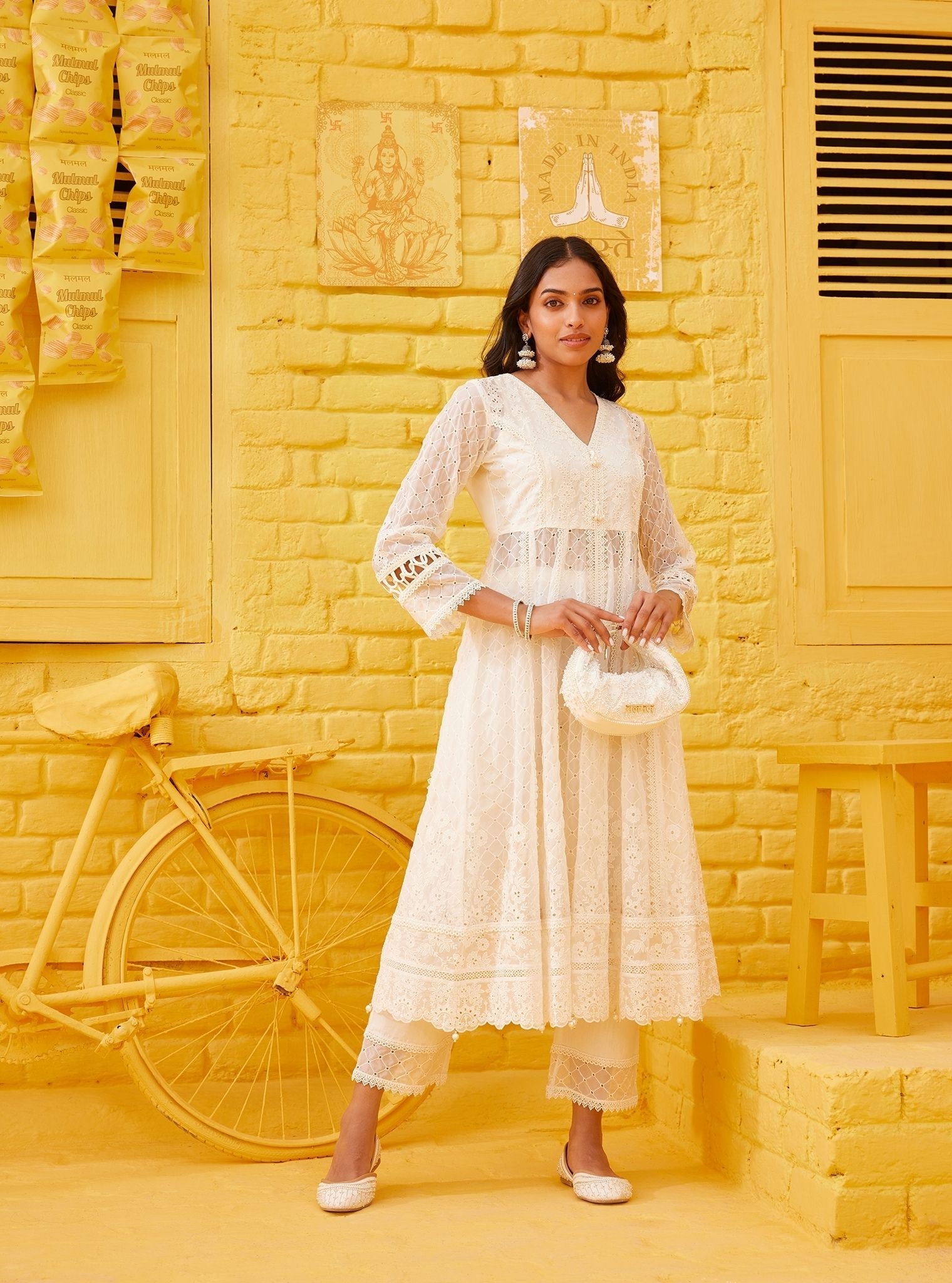 Ilaa Organza Off White Anarkali Kurta Set