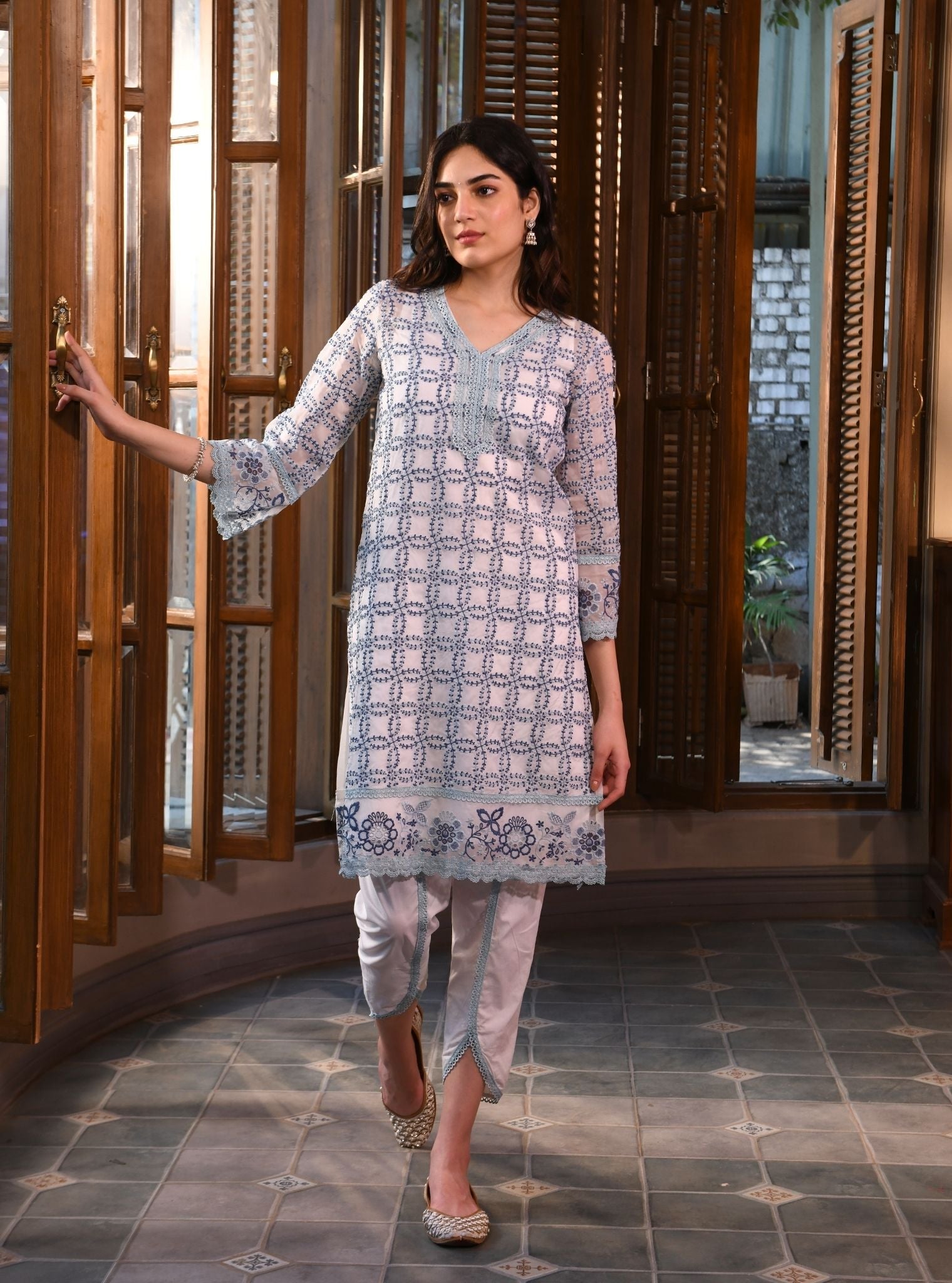 Ayten Organza White Kurta Set