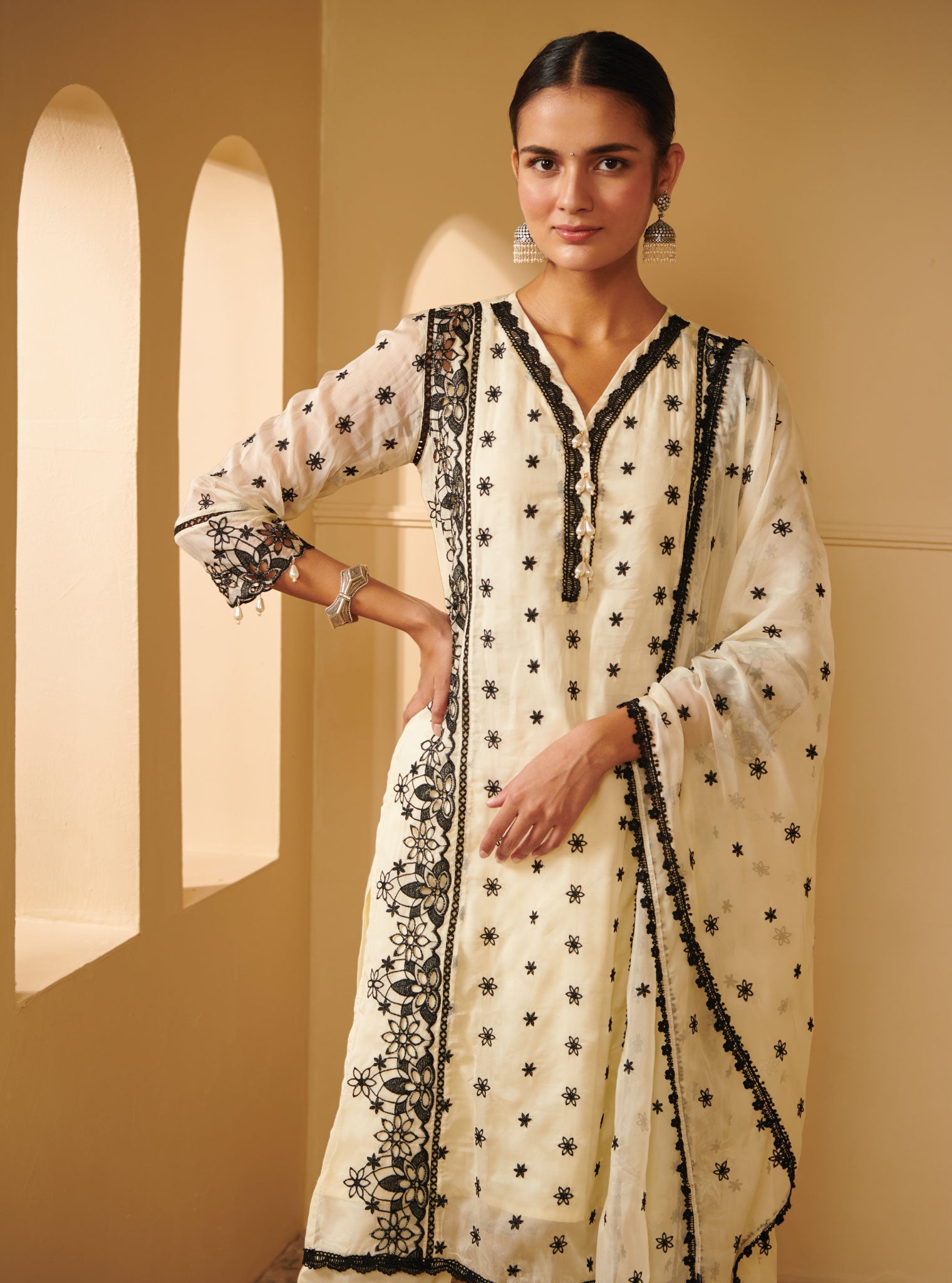 Valya Organza Off White Kurta Set