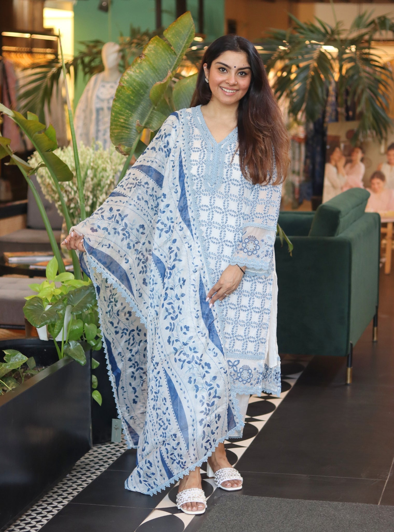 Ayten Organza White Kurta Set