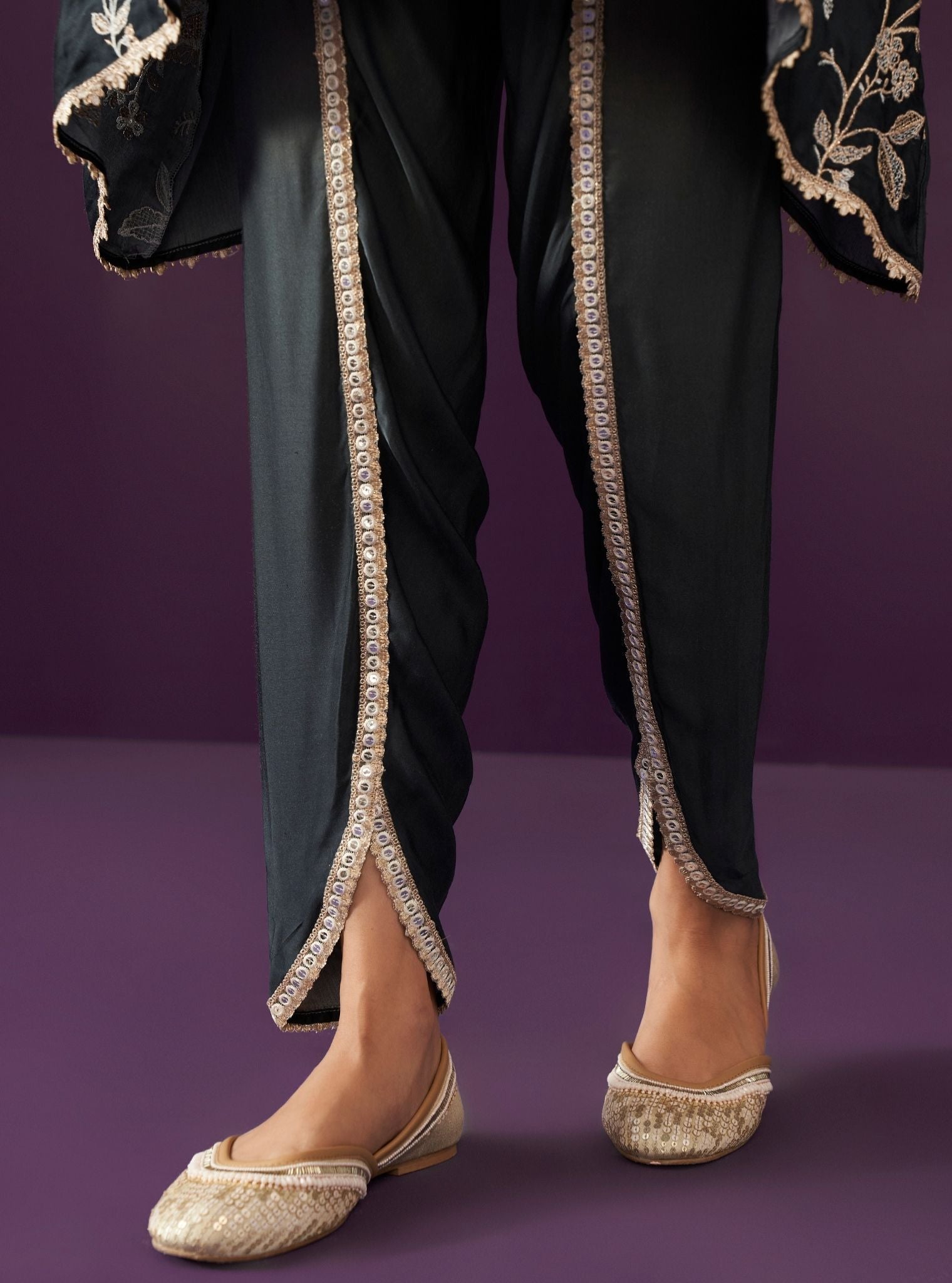 Evanthe Ombre Cupro Satin Black Kurta Set