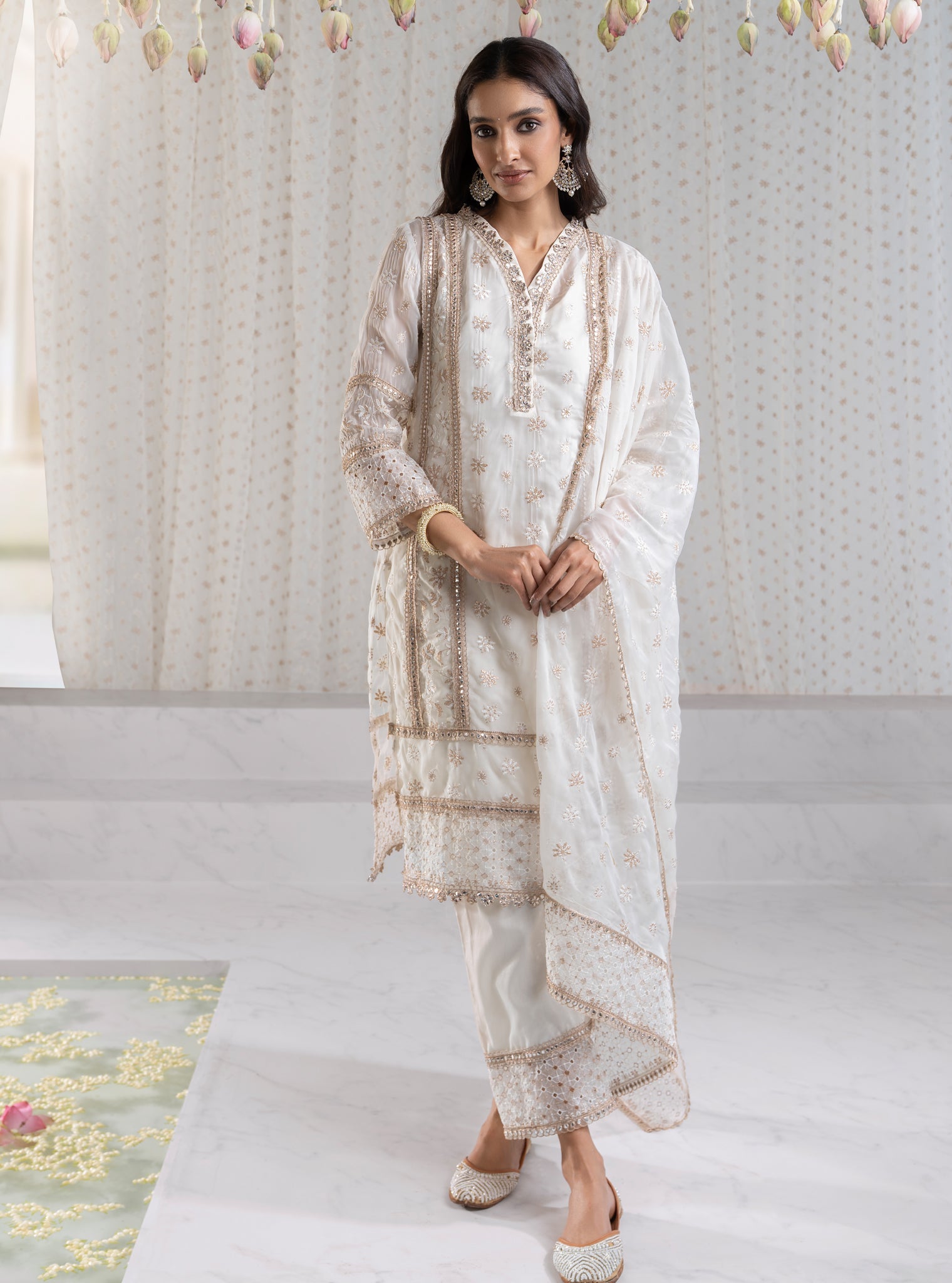 Ilahi Organza Off White Kurta Set