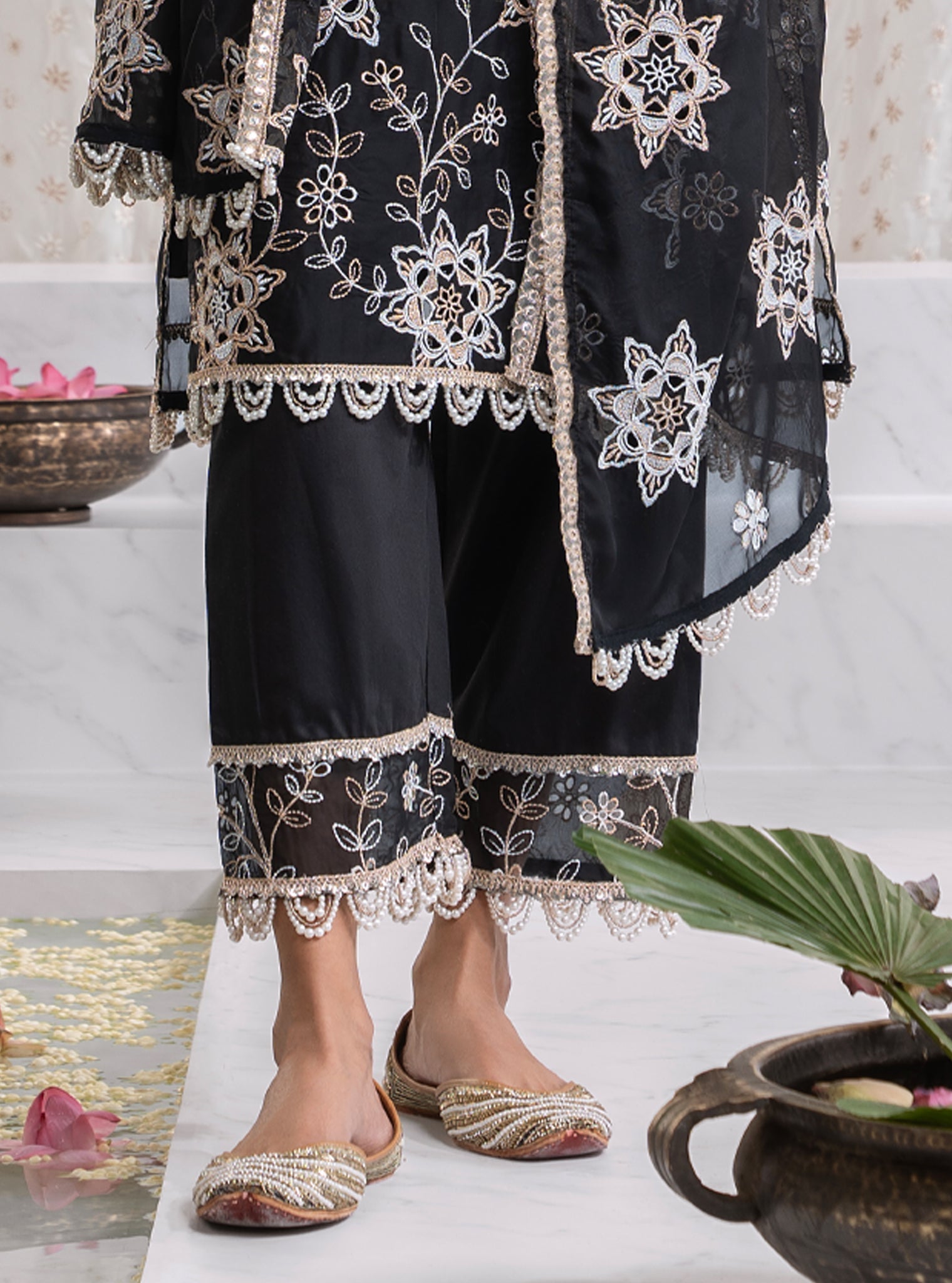 Jugni Organza Black Kurta Set