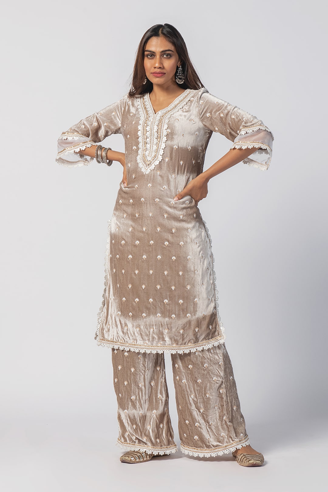 Eliza Velvet Grey Kurta Set