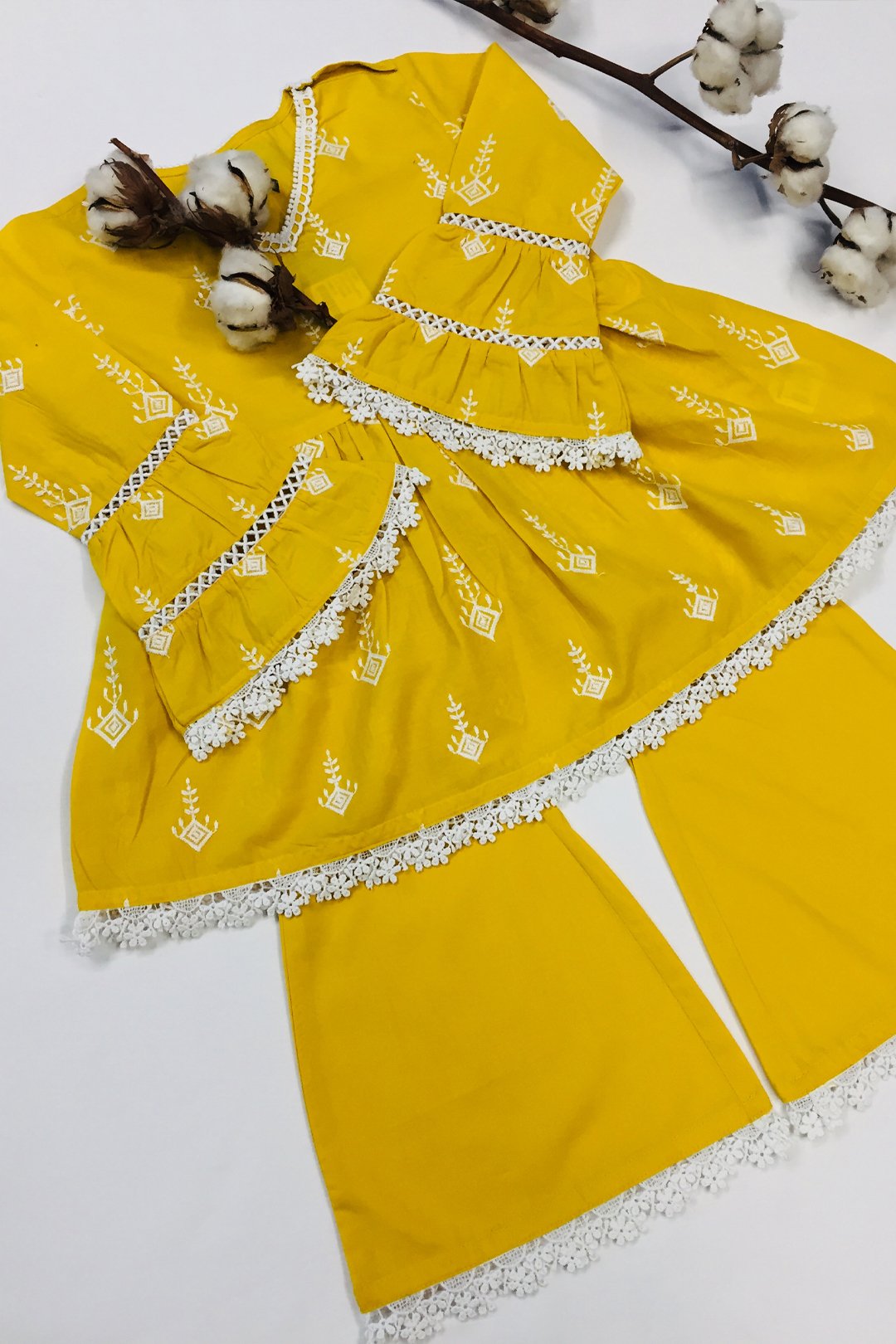 Mulmul Cotton Bud Kurta With Bud Pant