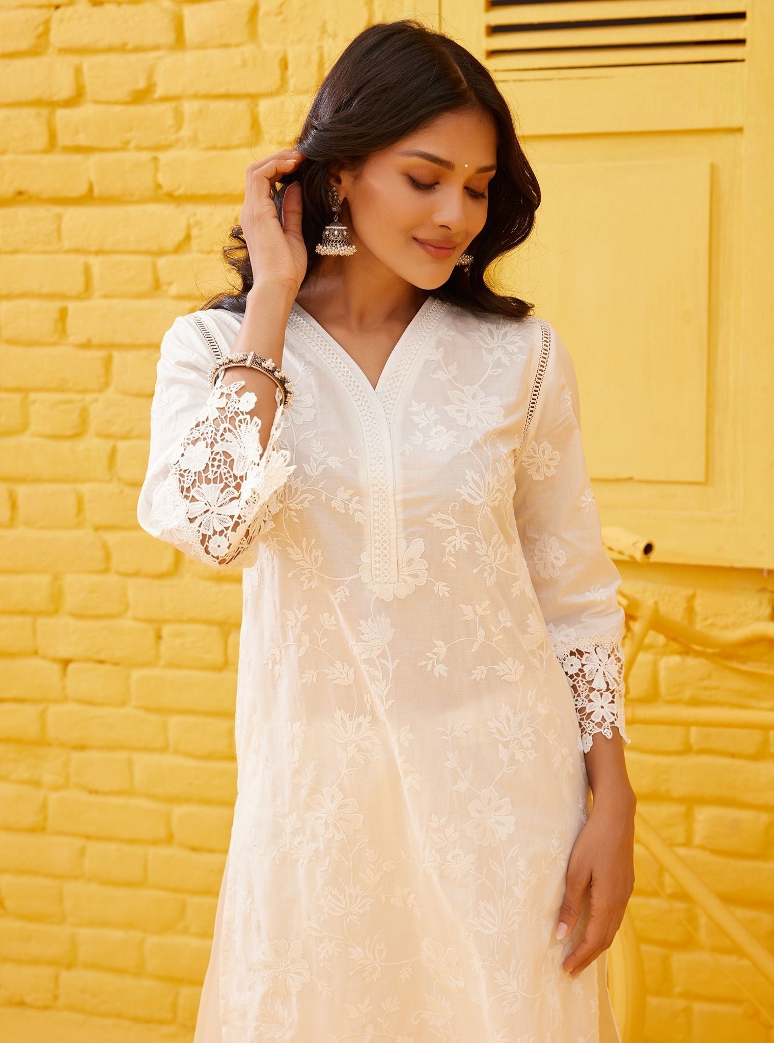 Roli Supima Cotton Off White Kurta Set