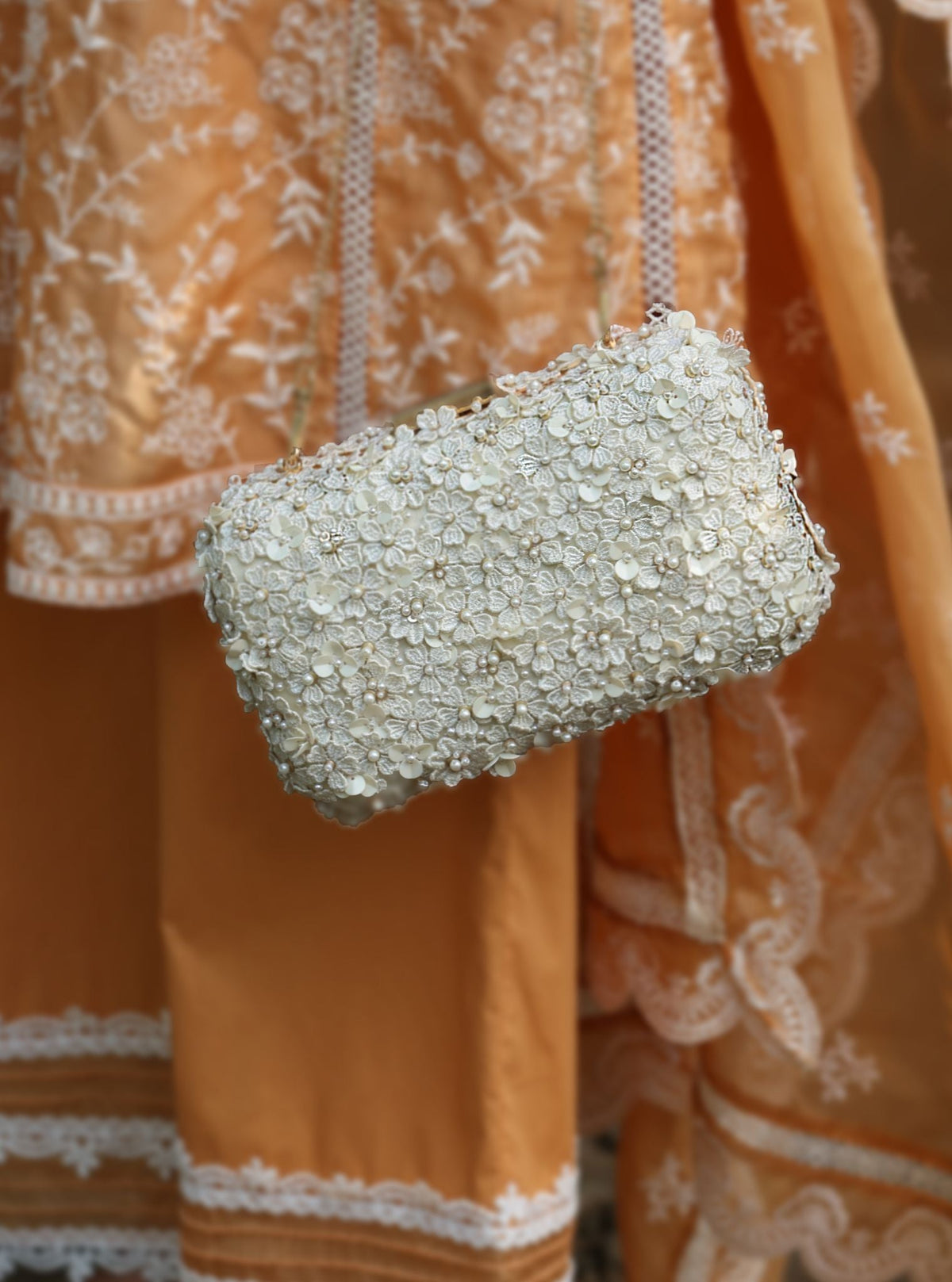 Mulmul Dua Off White Clutch Bag