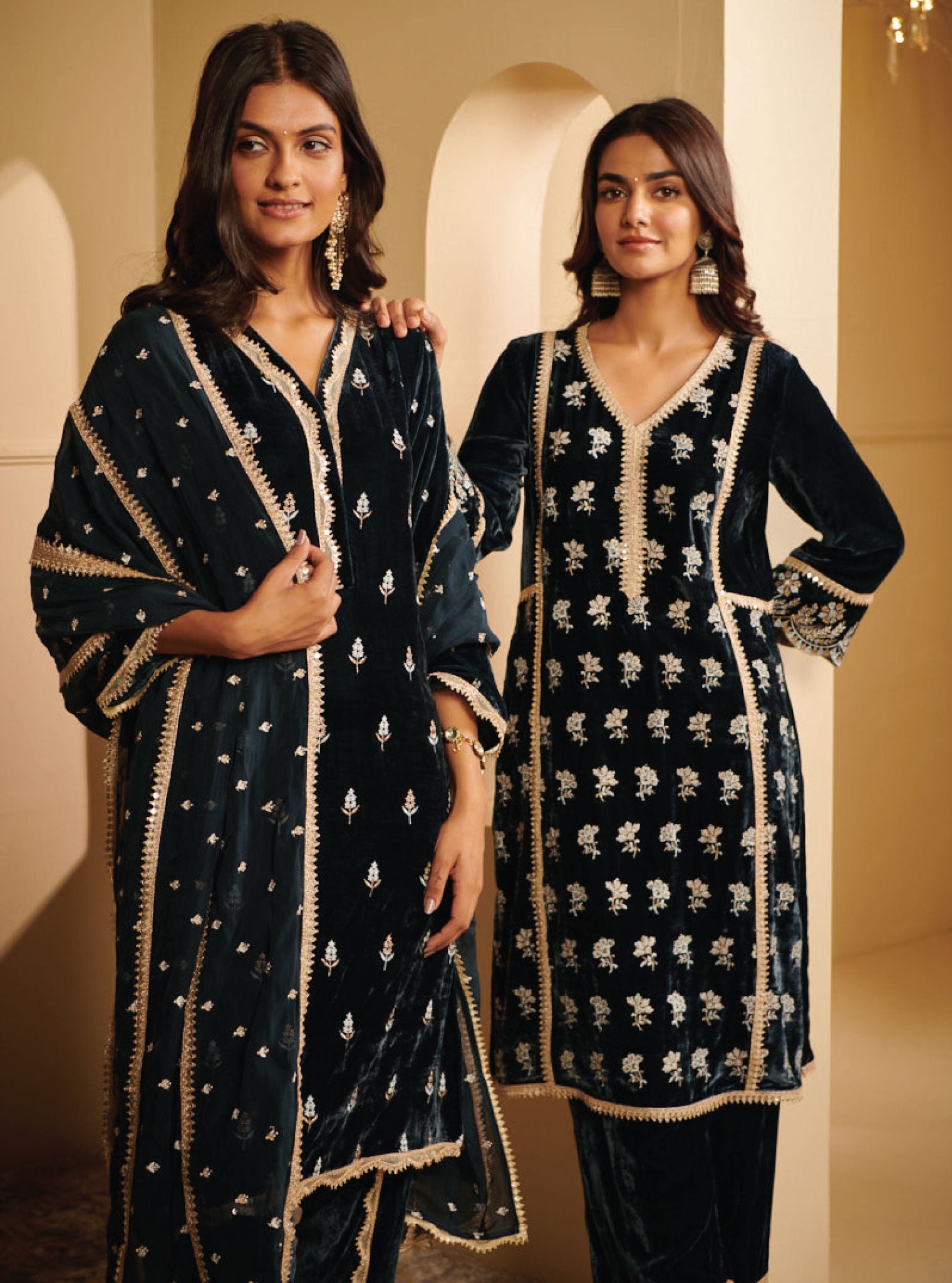 Malia Velvet Navy Kurta Set