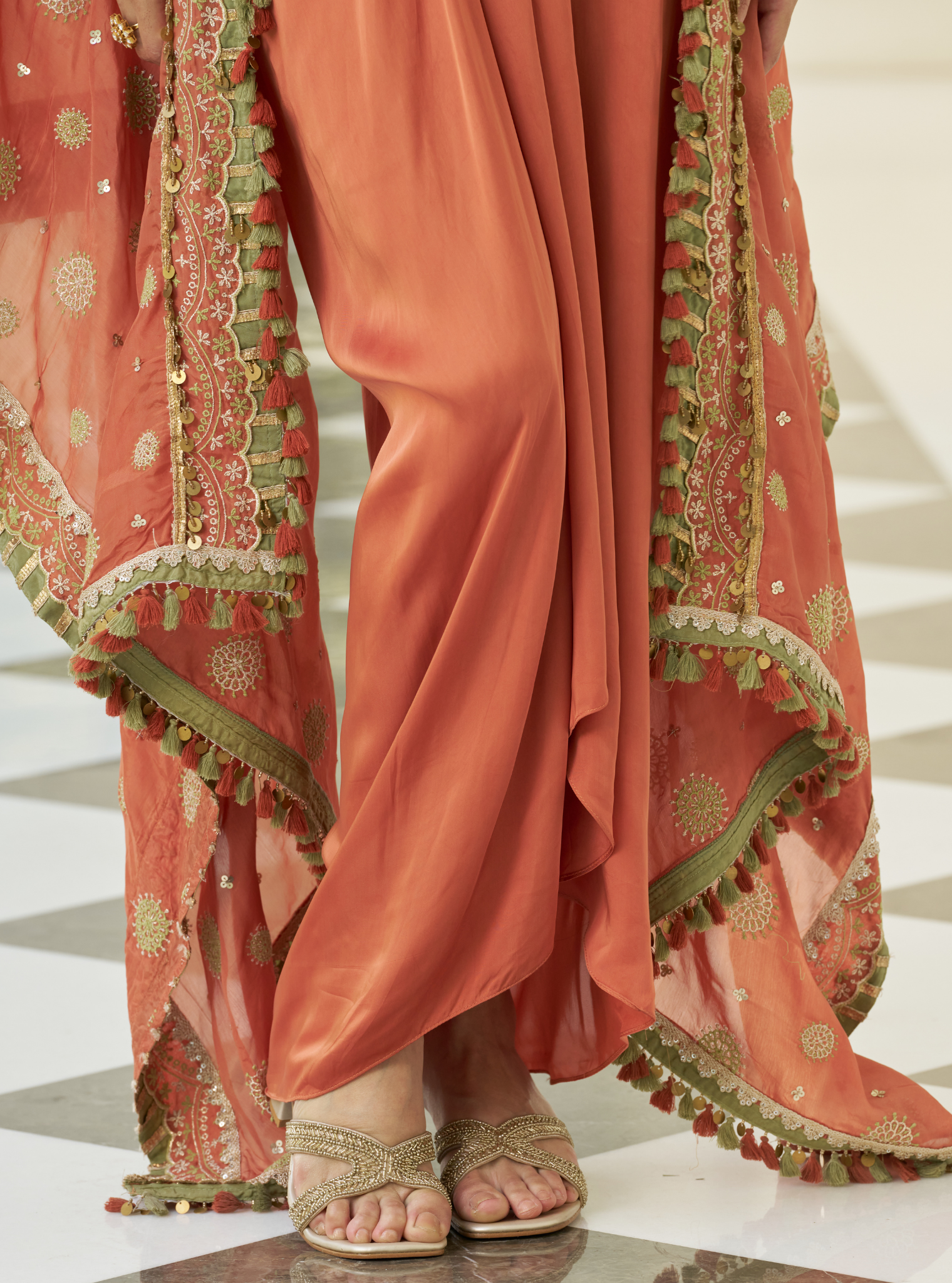 Parinay Glass Organza Orange Cape With Skirt