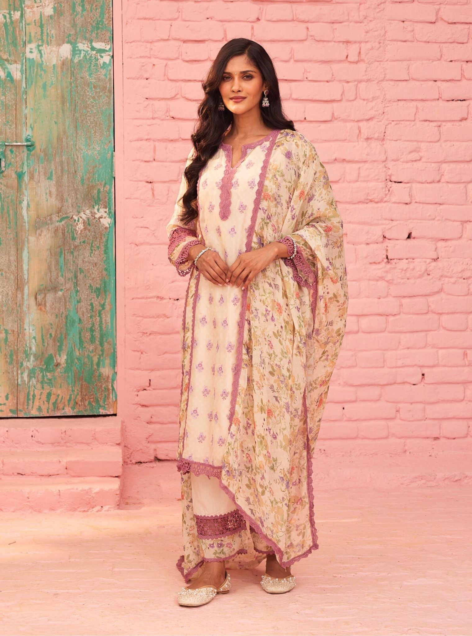 Alwen Organza Printed Off White Kurta Set