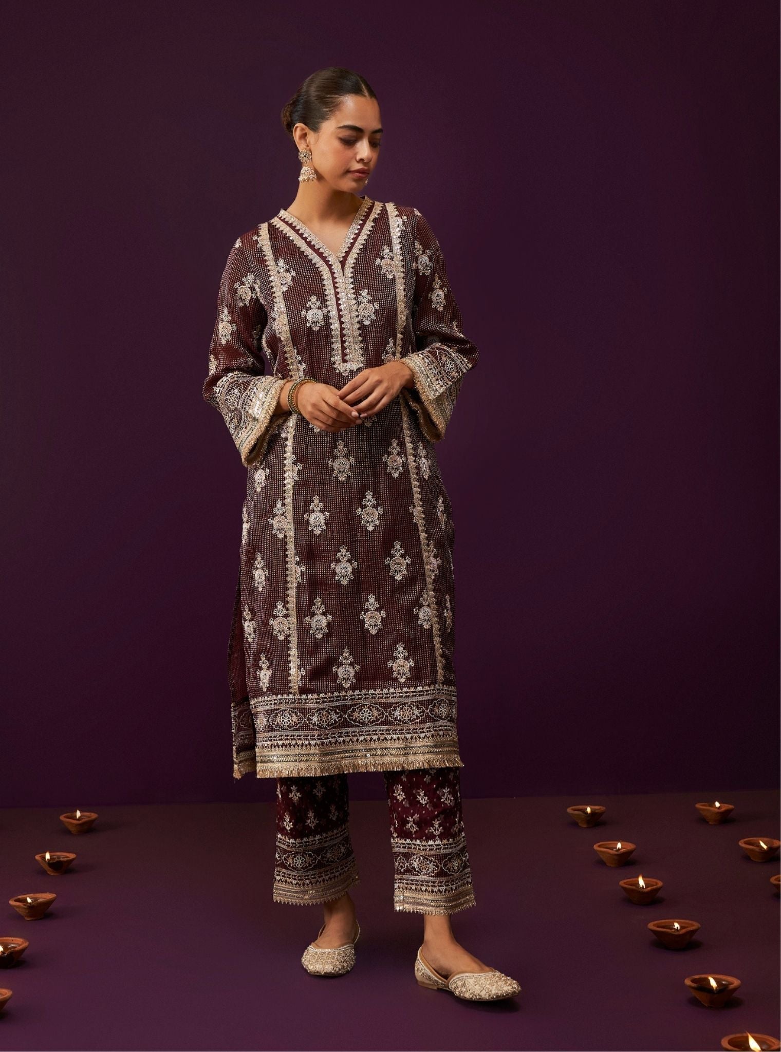 Iyana Banarsi Wine Kurta Set