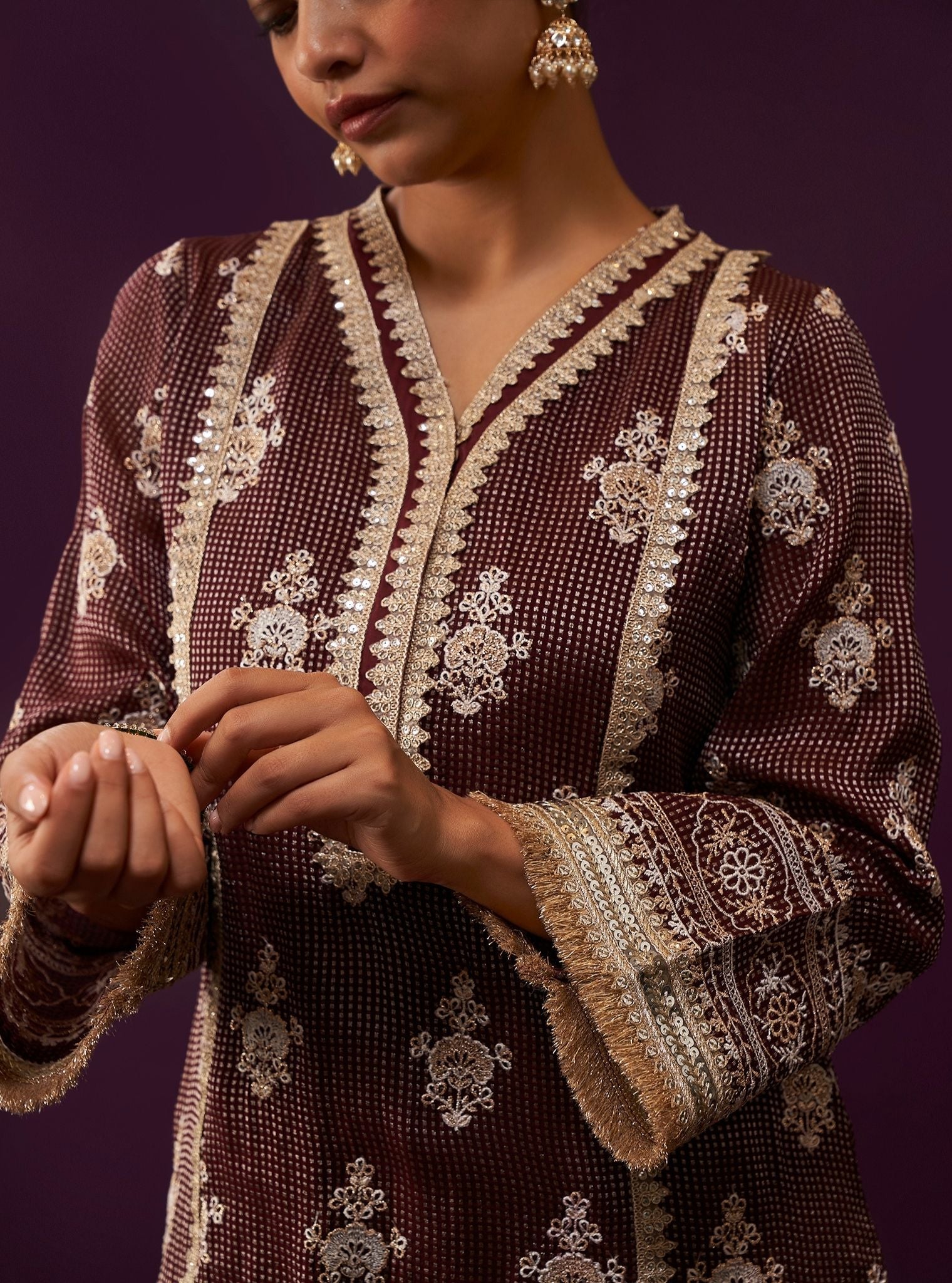 Iyana Banarsi Wine Kurta Set