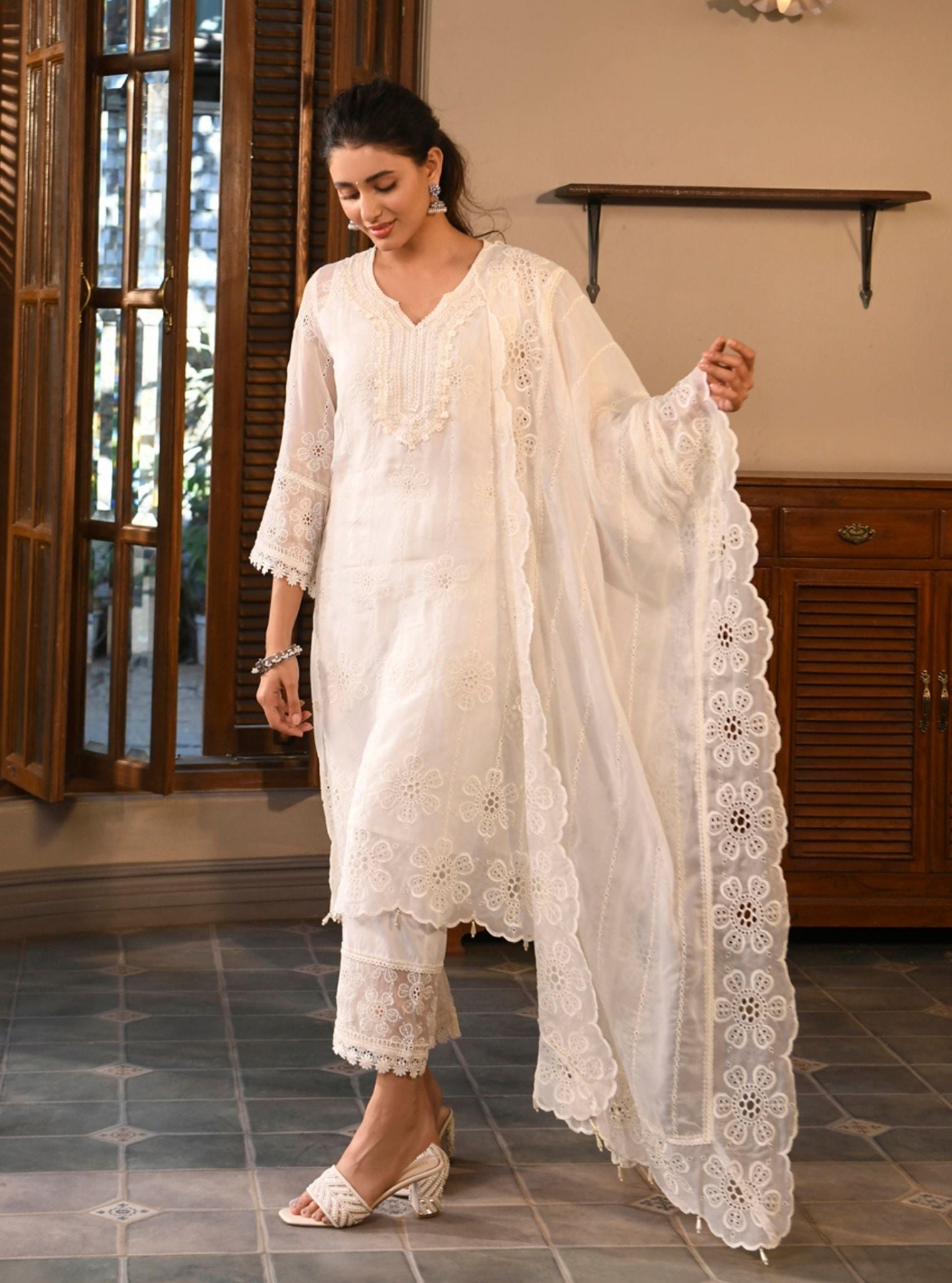 Bita Organza White Kurta Set