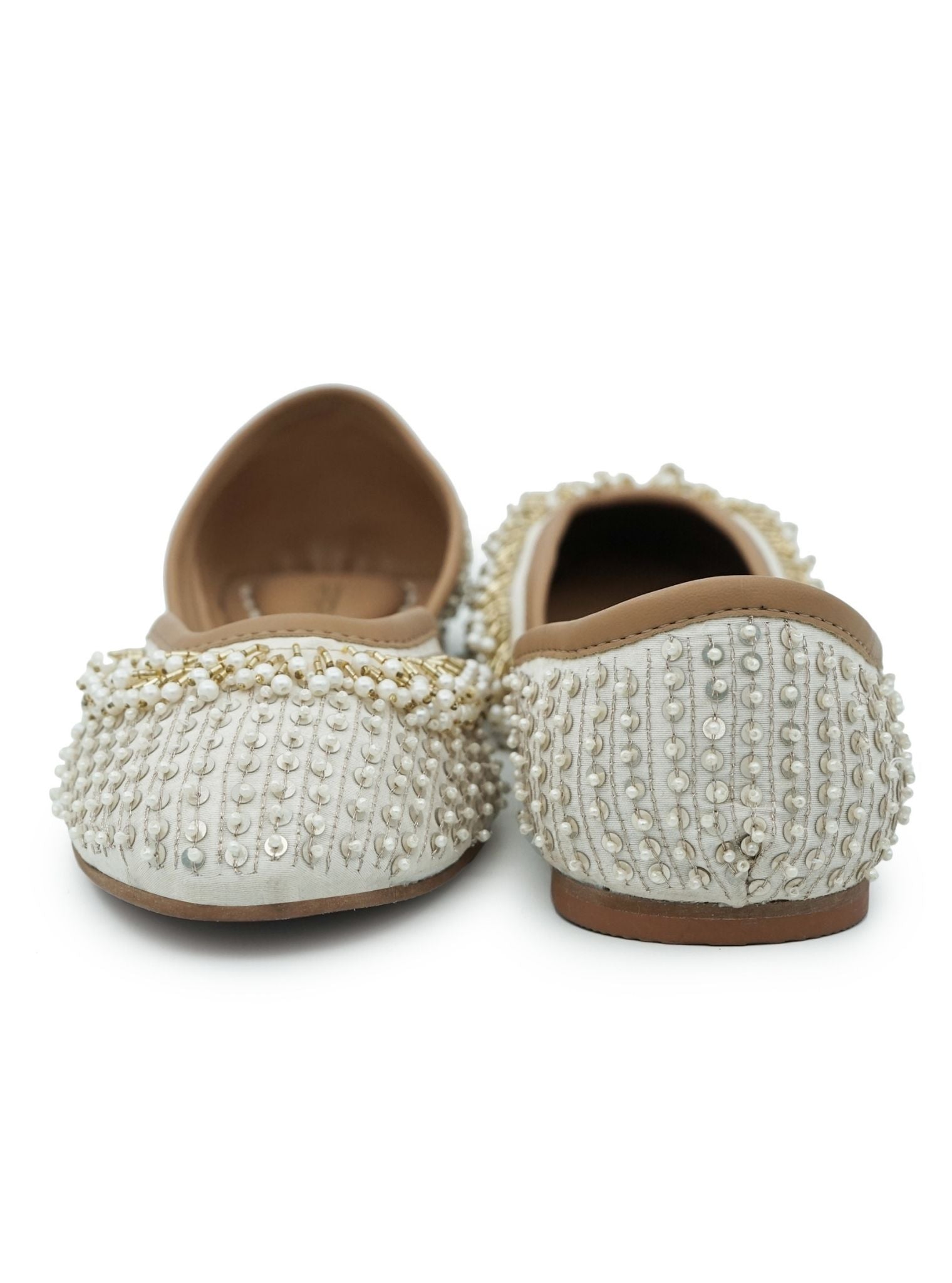 Aira Off White Vegan Jutti