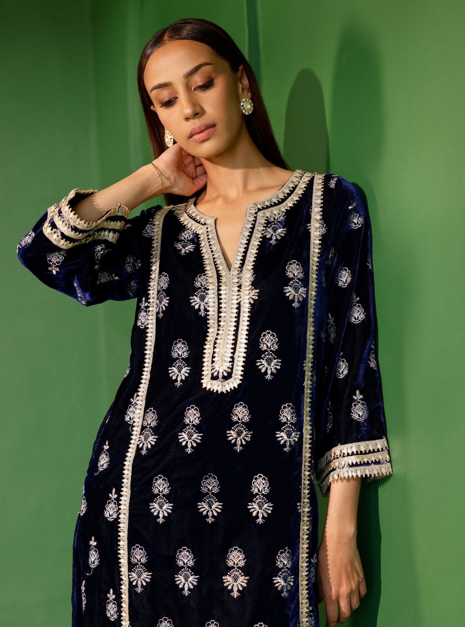 Kumani Velvet Navy Kurta Set