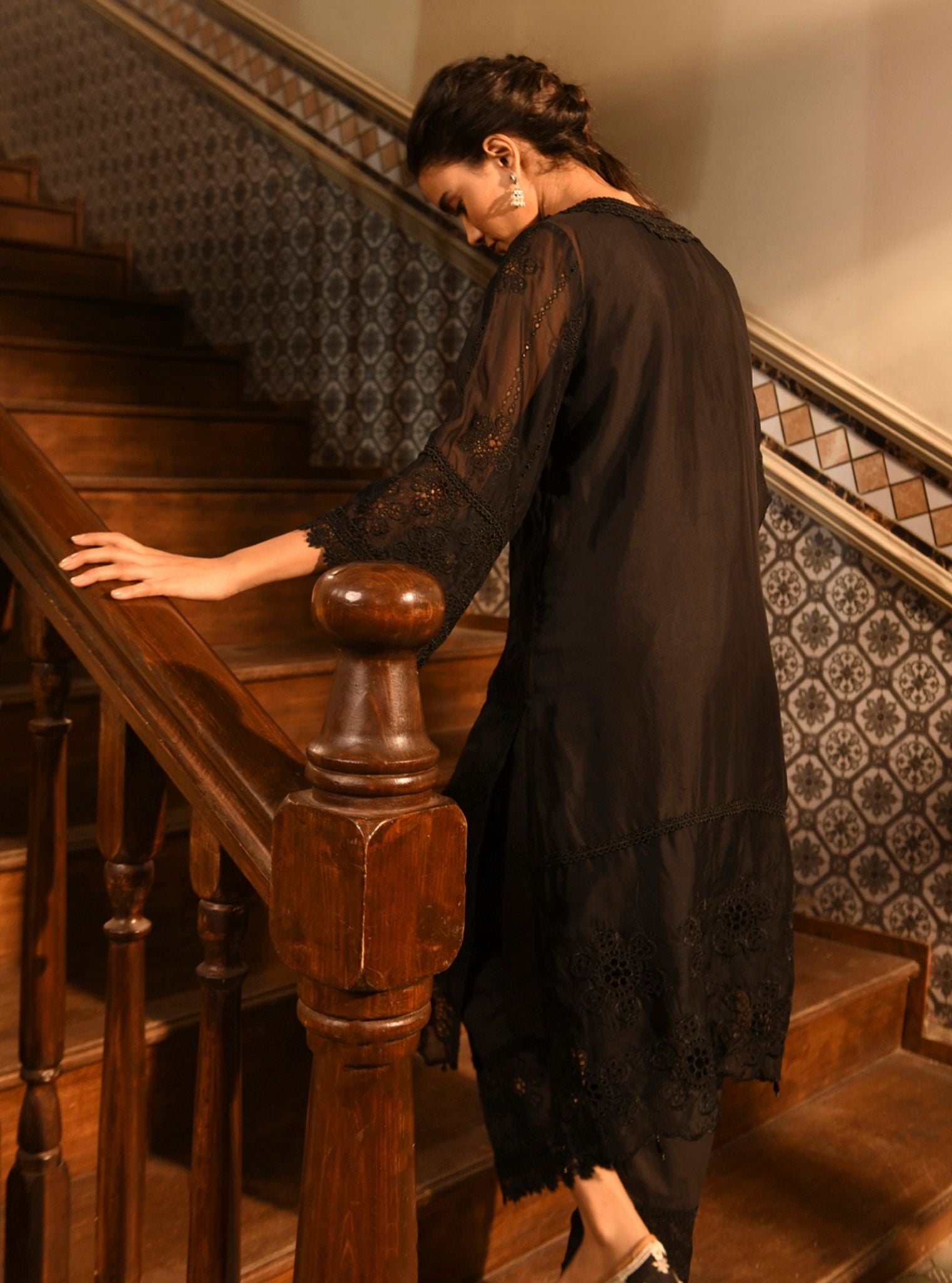 Bita Organza Black Kurta Set