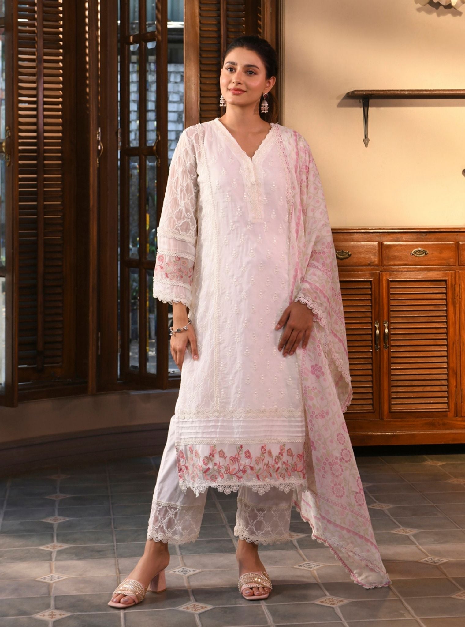 Cyra Organza White Kurta Set
