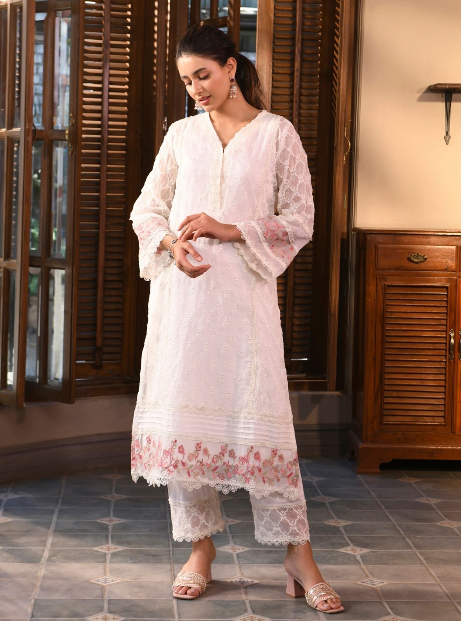 Cyra Organza White Kurta Set