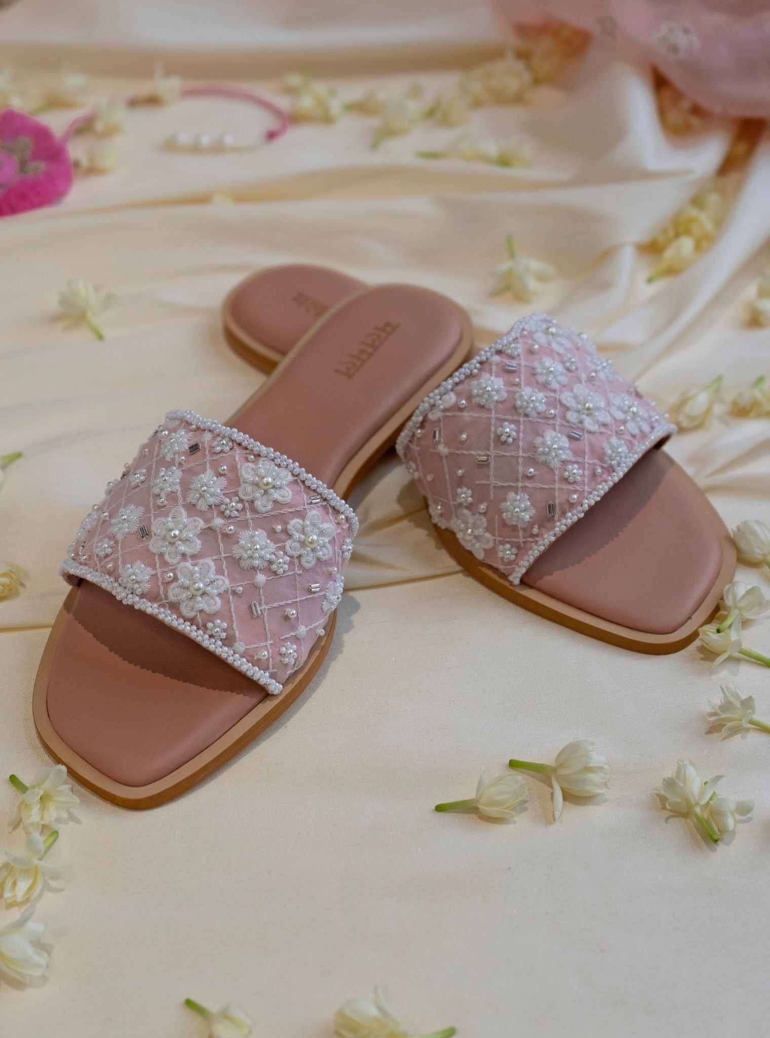 Saaha Vegan Flat Sandals
