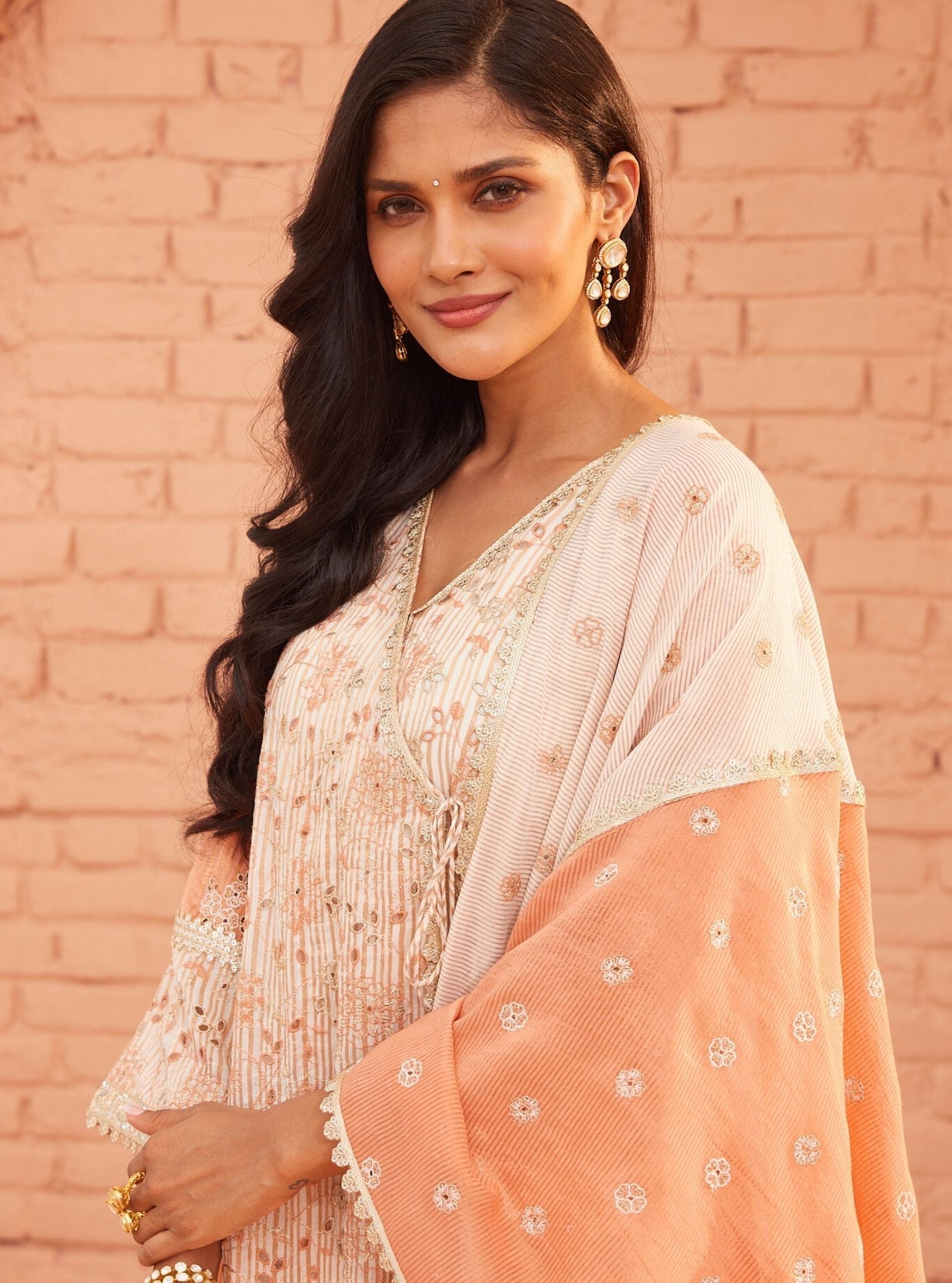Vanessa Banarsi Off White Anarkali Kurta Set