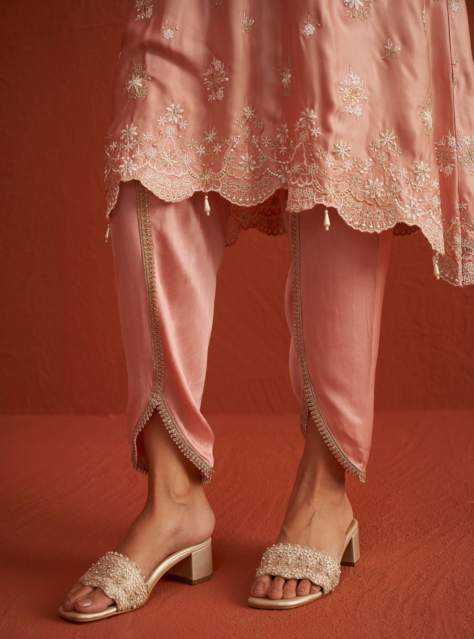 Kangna Bemberg Satin Pink Kurta Set