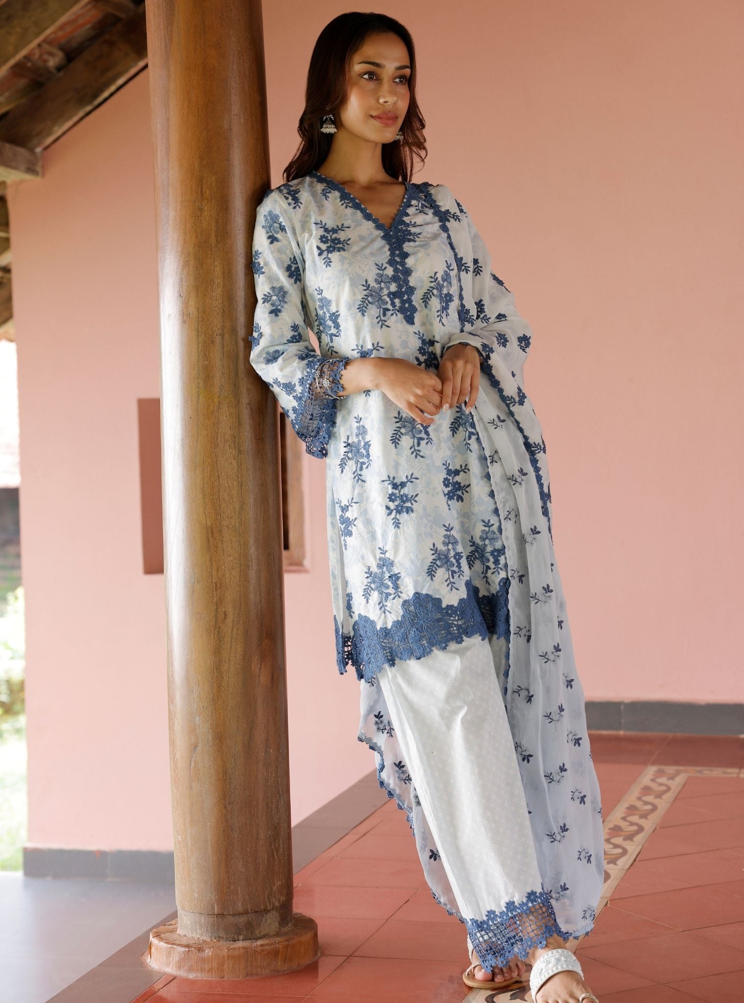 Mulmul Organza Ombre Yamya Blue Dupatta