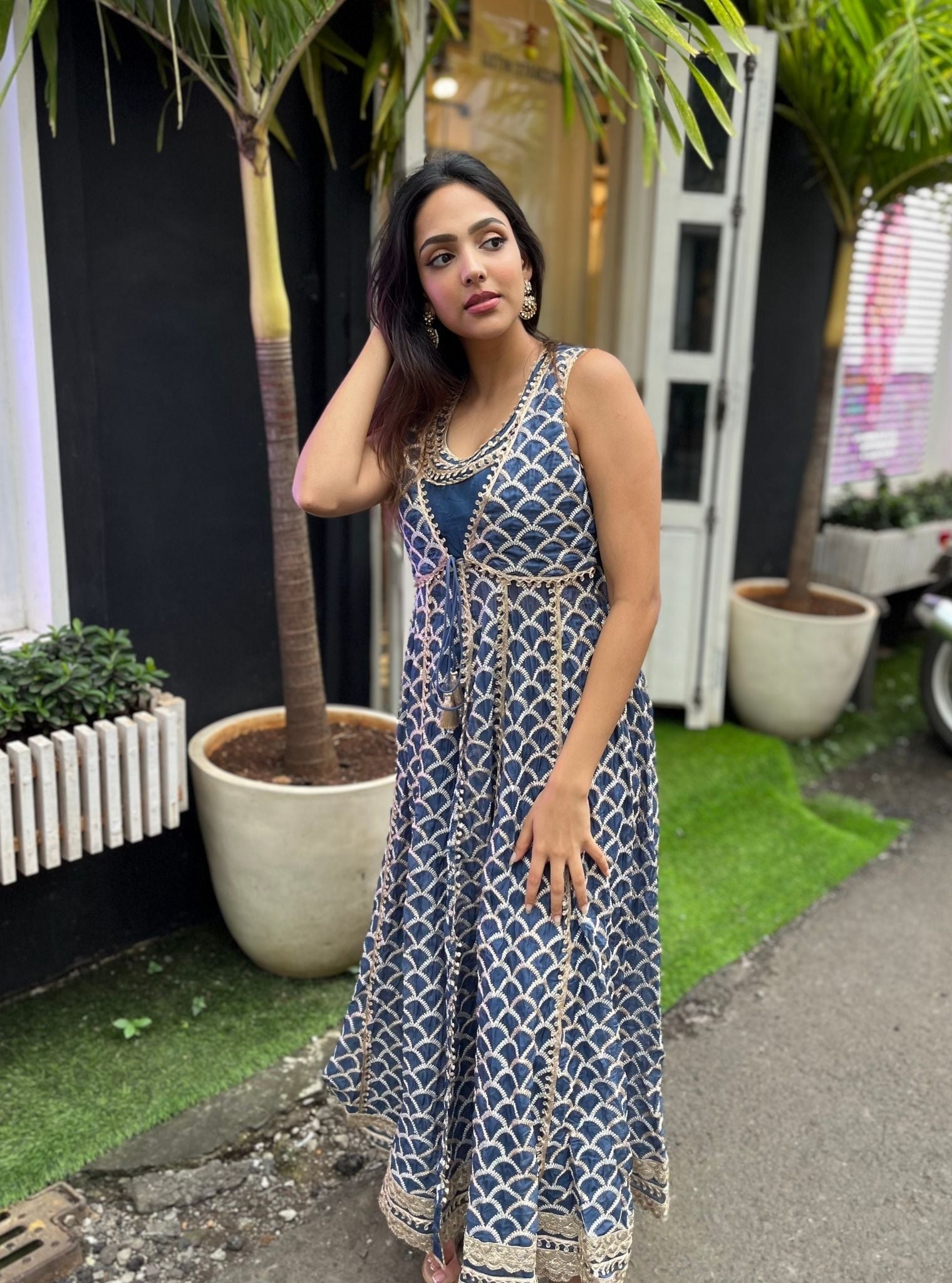 Leona Organza Sleeveless Navy Anarkali Kurta Set