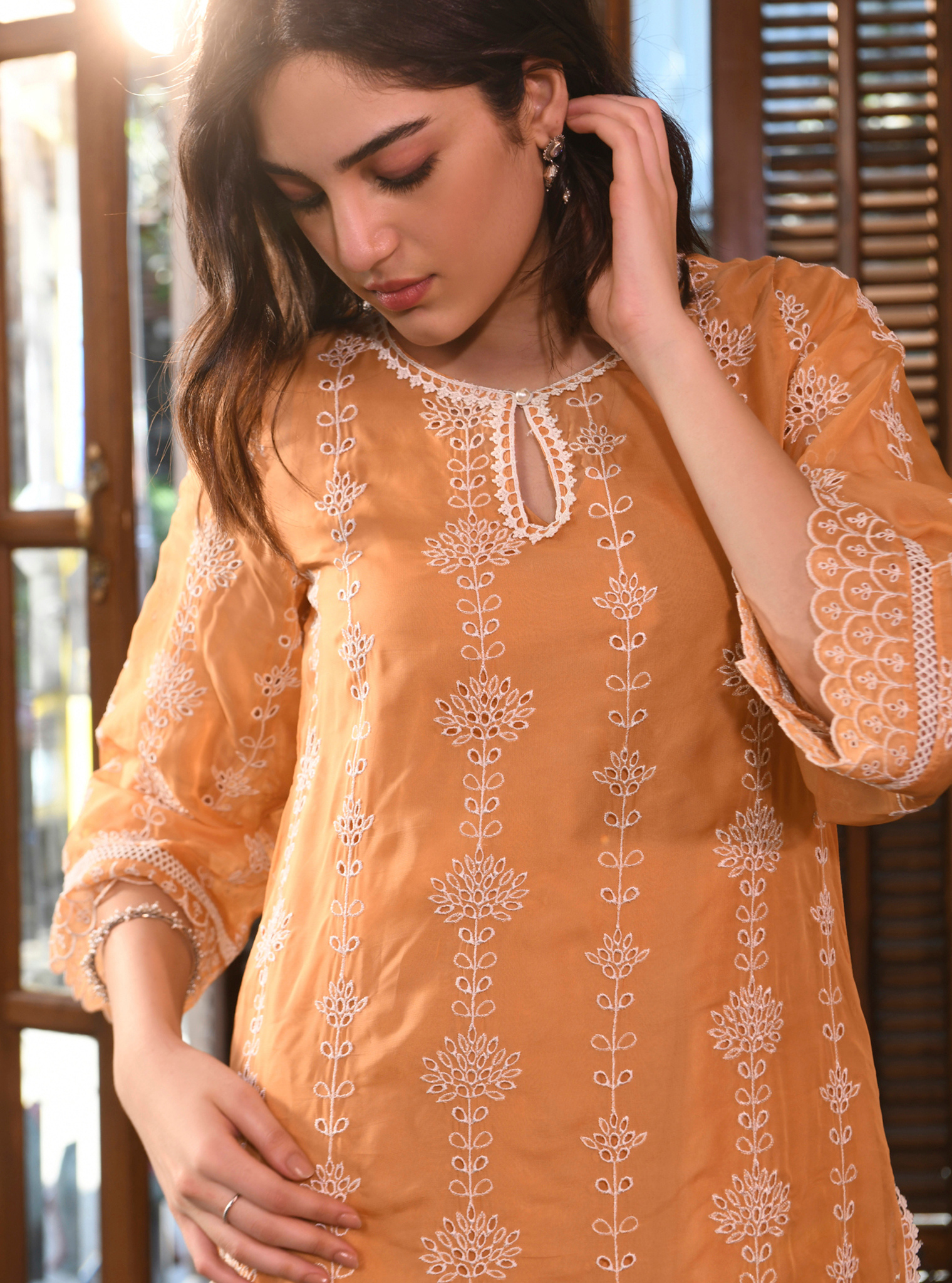 Nisrina Organza Orange Kurta Set