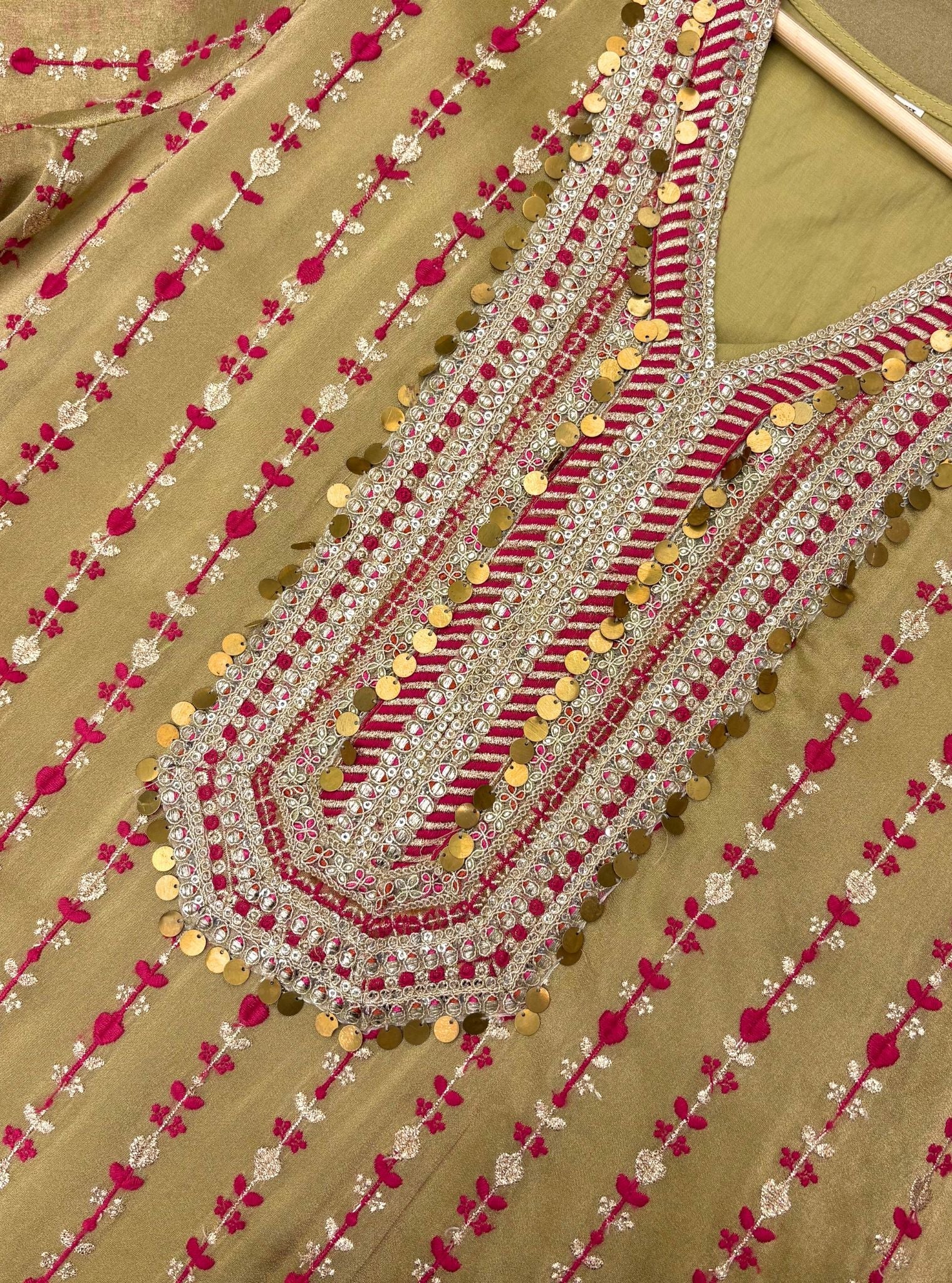 Varadaa Pista Tissue Green Kurta Set