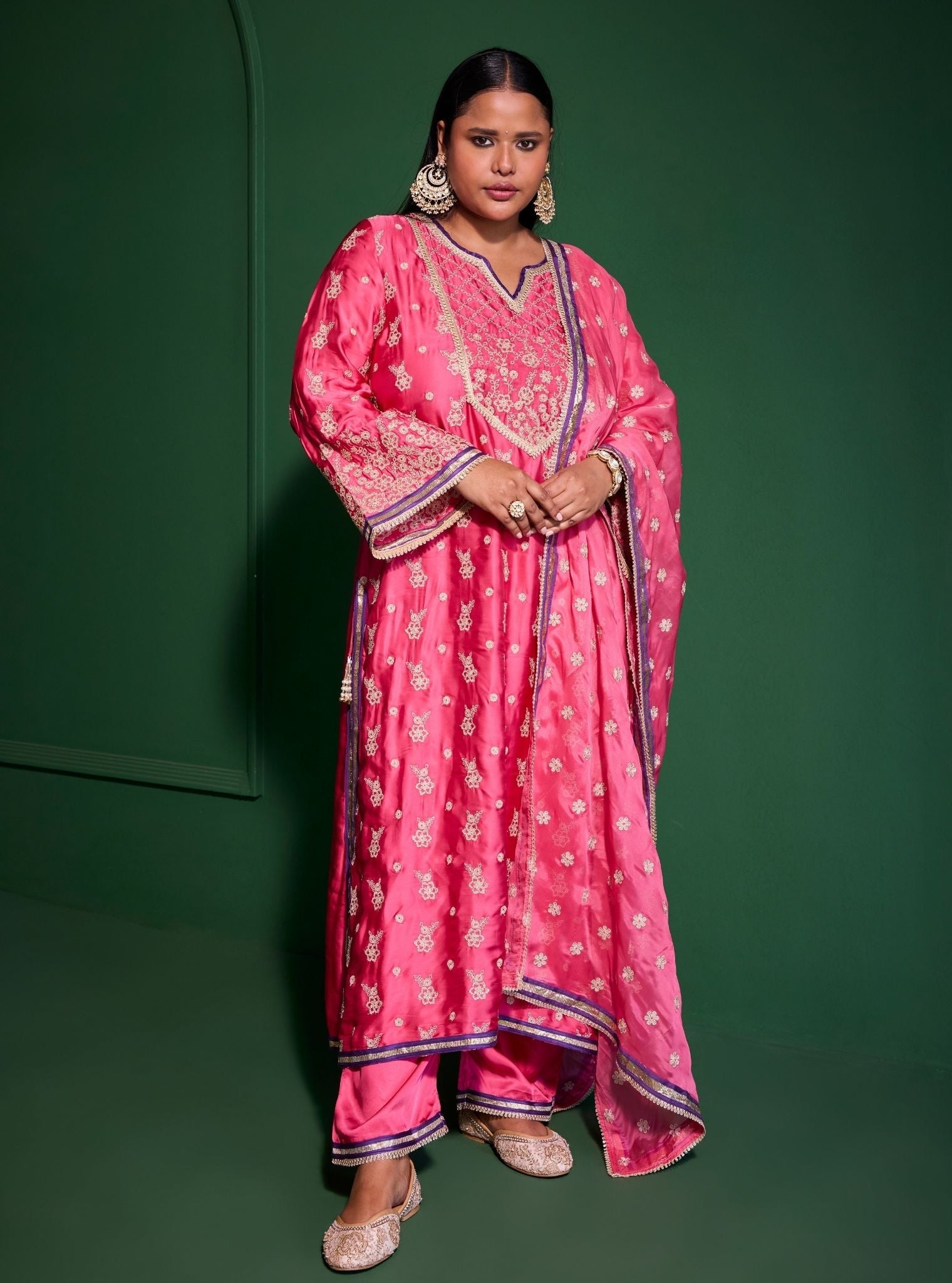 Nazakat Cupro Satin Fuschia Kurta Set