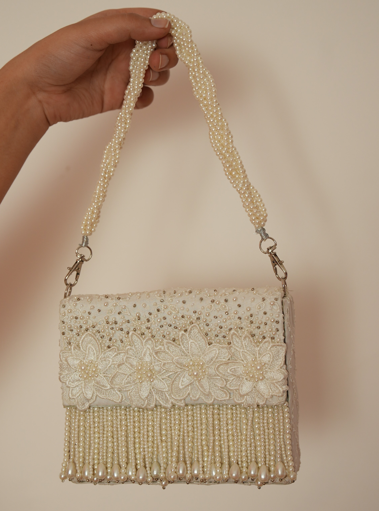 Daisy White Box Handbag