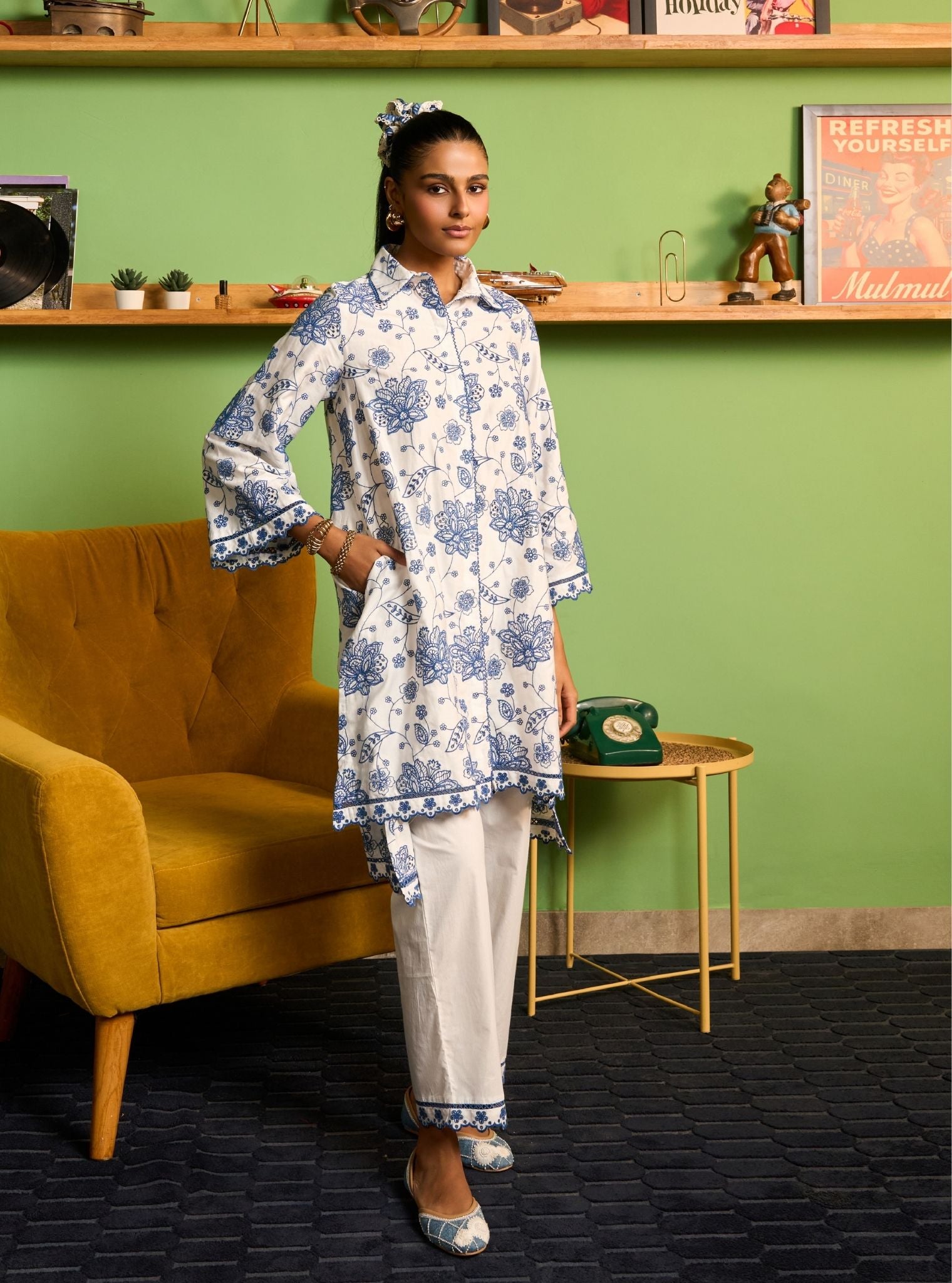 Ziri Pima Satin White Kurta Shirt Set