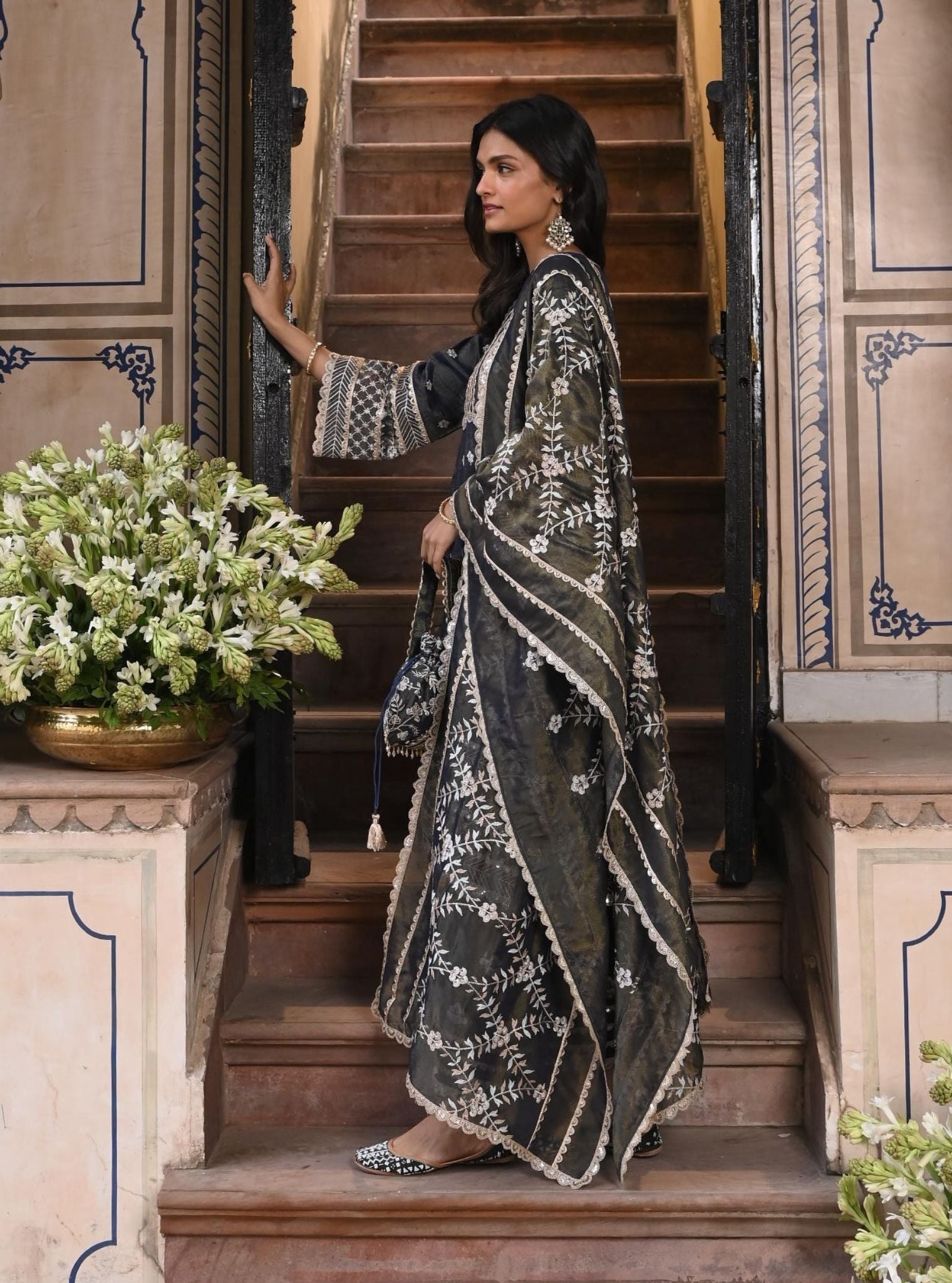 Sajni Luxe Tissue Satin Navy Kurta Set