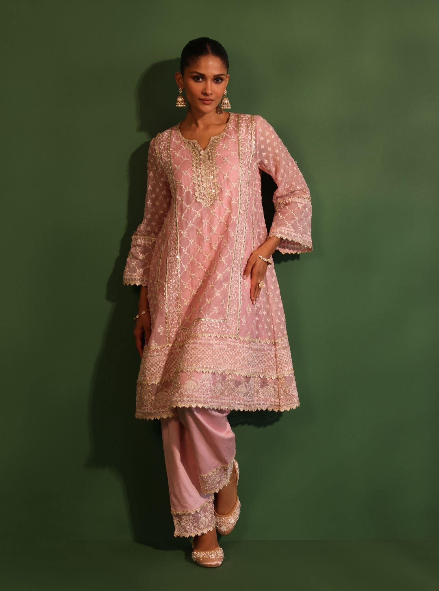 Suhana Organza Onion Pink Kurta Set
